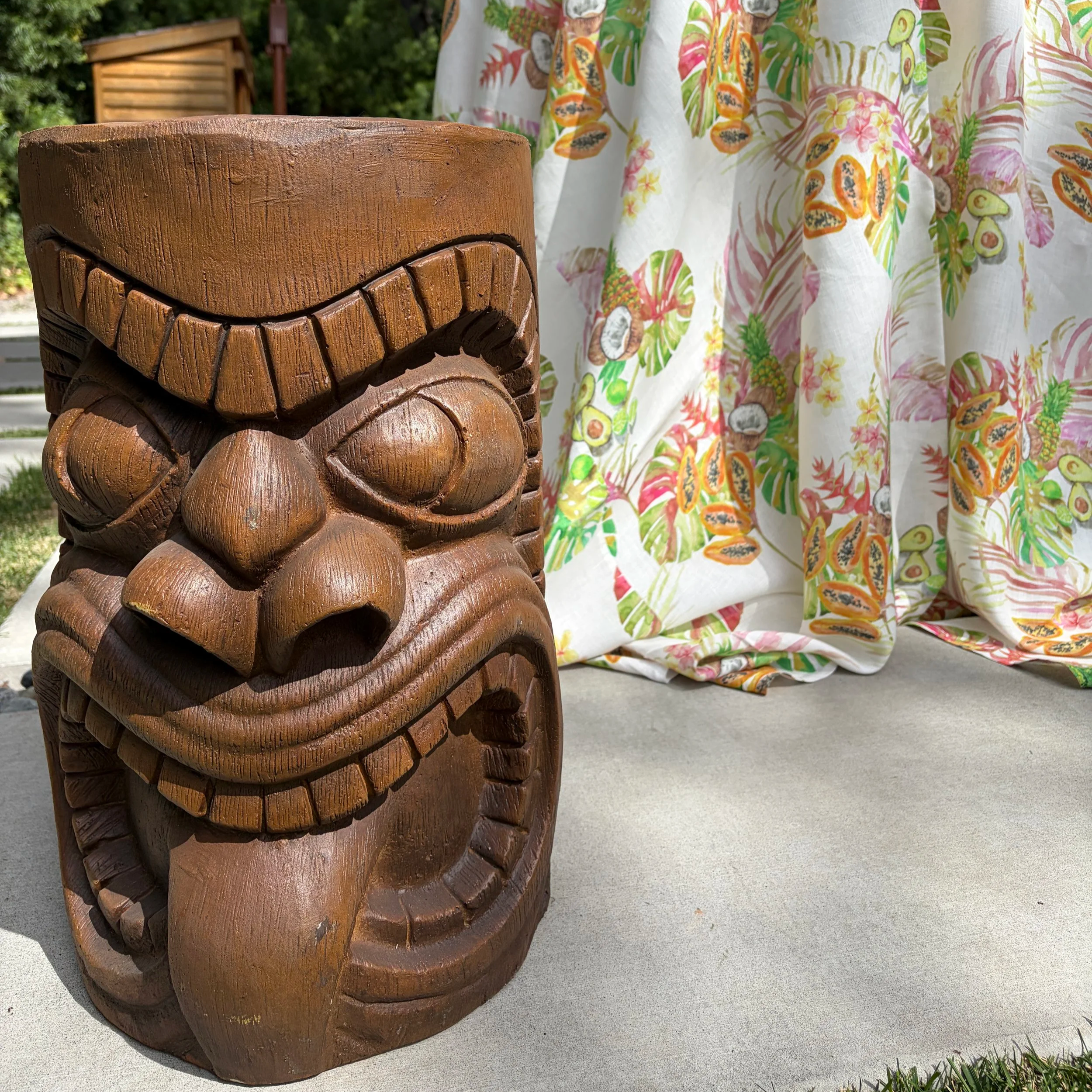 Tiki_Stool_Product.png