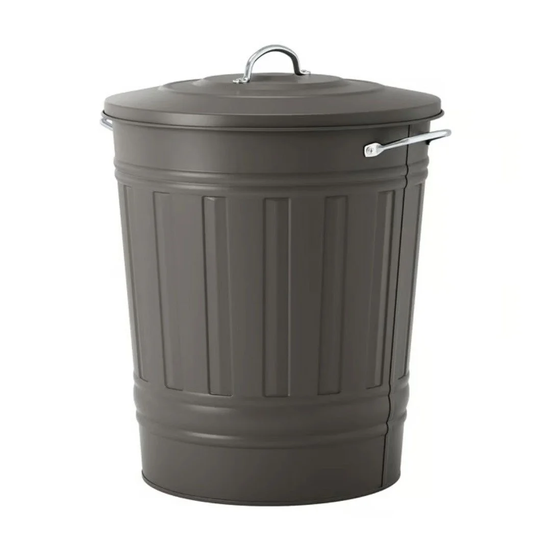 Trashcan with lid