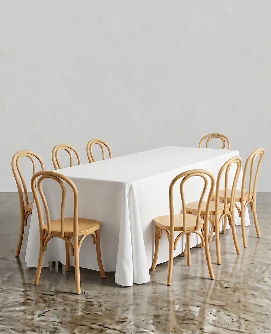 Rectangle_6x30_Banquet_cloth_and_chairs.png