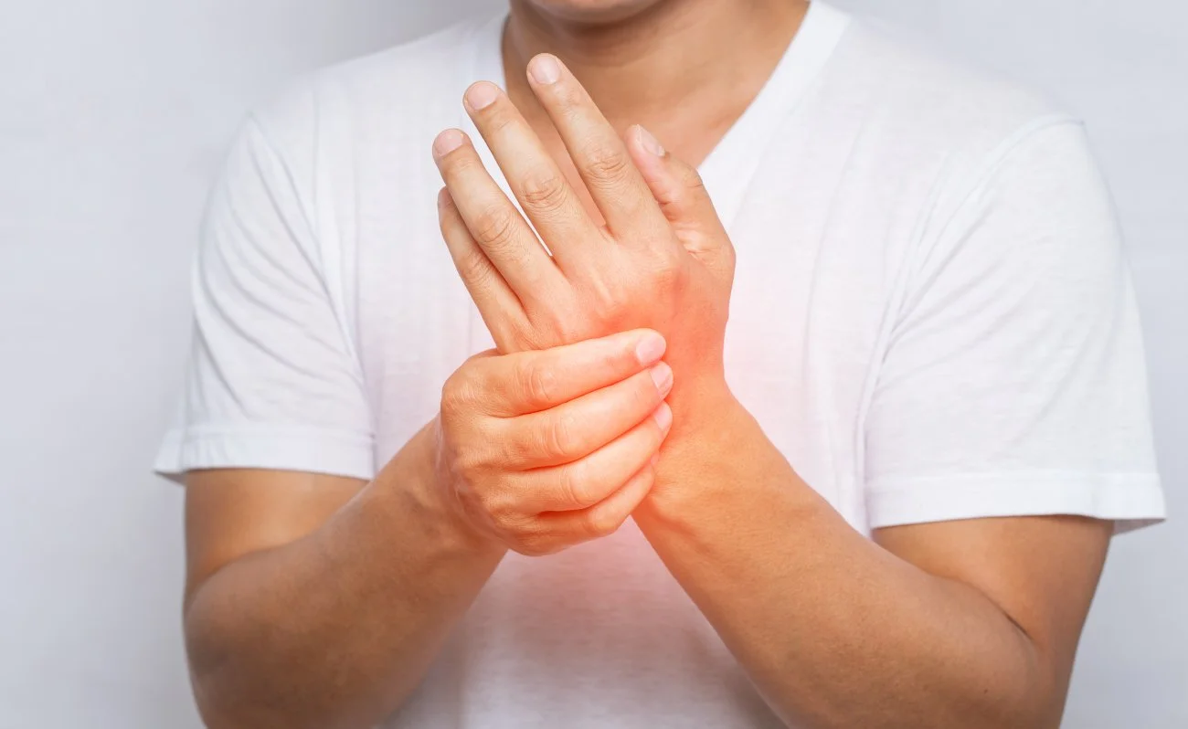 Una dieta antiinflamatoria puede colaborar para la artritis