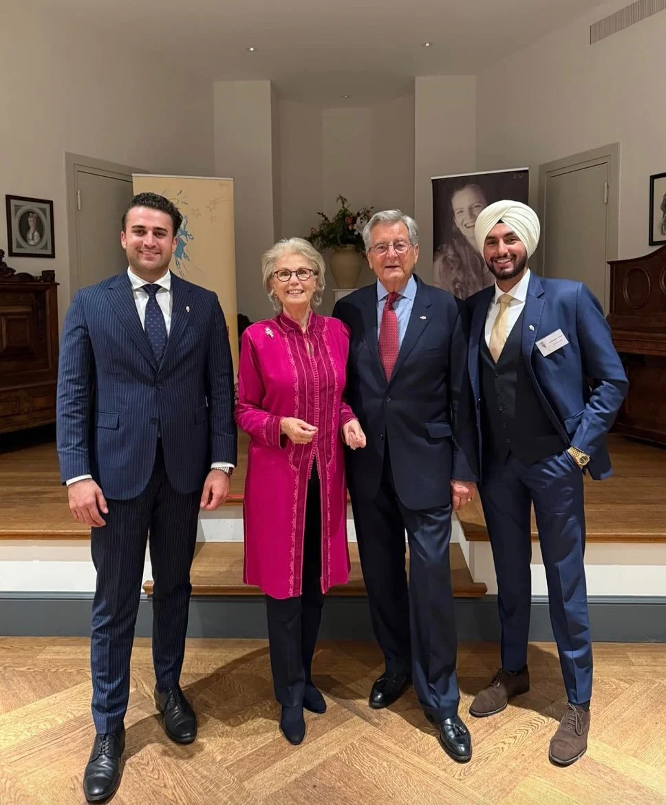 Von der Pandemiehilfe ins Bundespr&auml;sidialamt.

Amandeep wurde 2020 mit dem Preis der Stiftung Filippas Engel f&uuml;r sein herausragendes Engagement rund um match4healthcare ausgezeichnet &ndash; eine Plattform, die w&auml;hrend der Corona-Krise