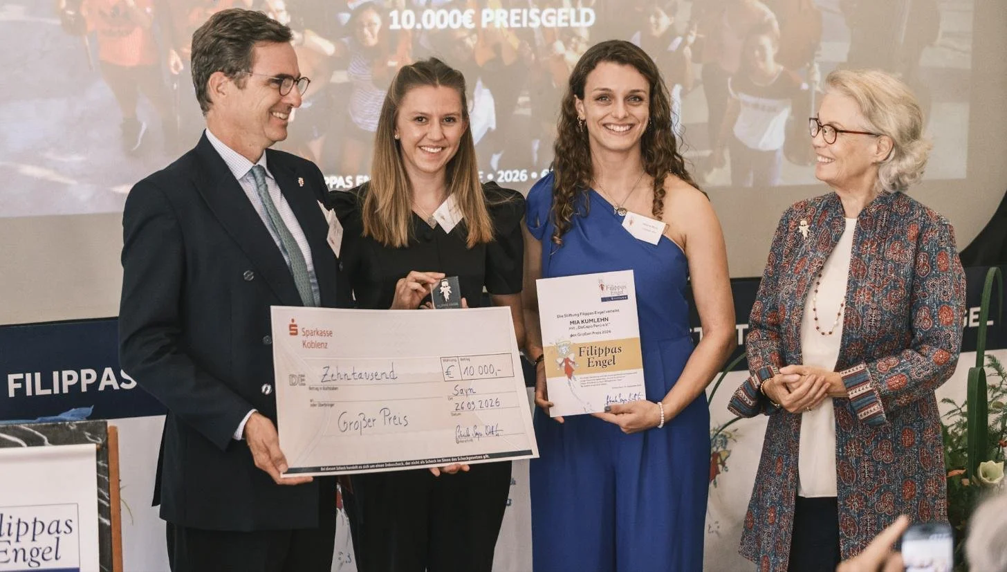 Mia Kumlehn (DaCapo Perú e.V.) erhält den Großen Preis Filippas Engel 2026 auf Schloss Sayn