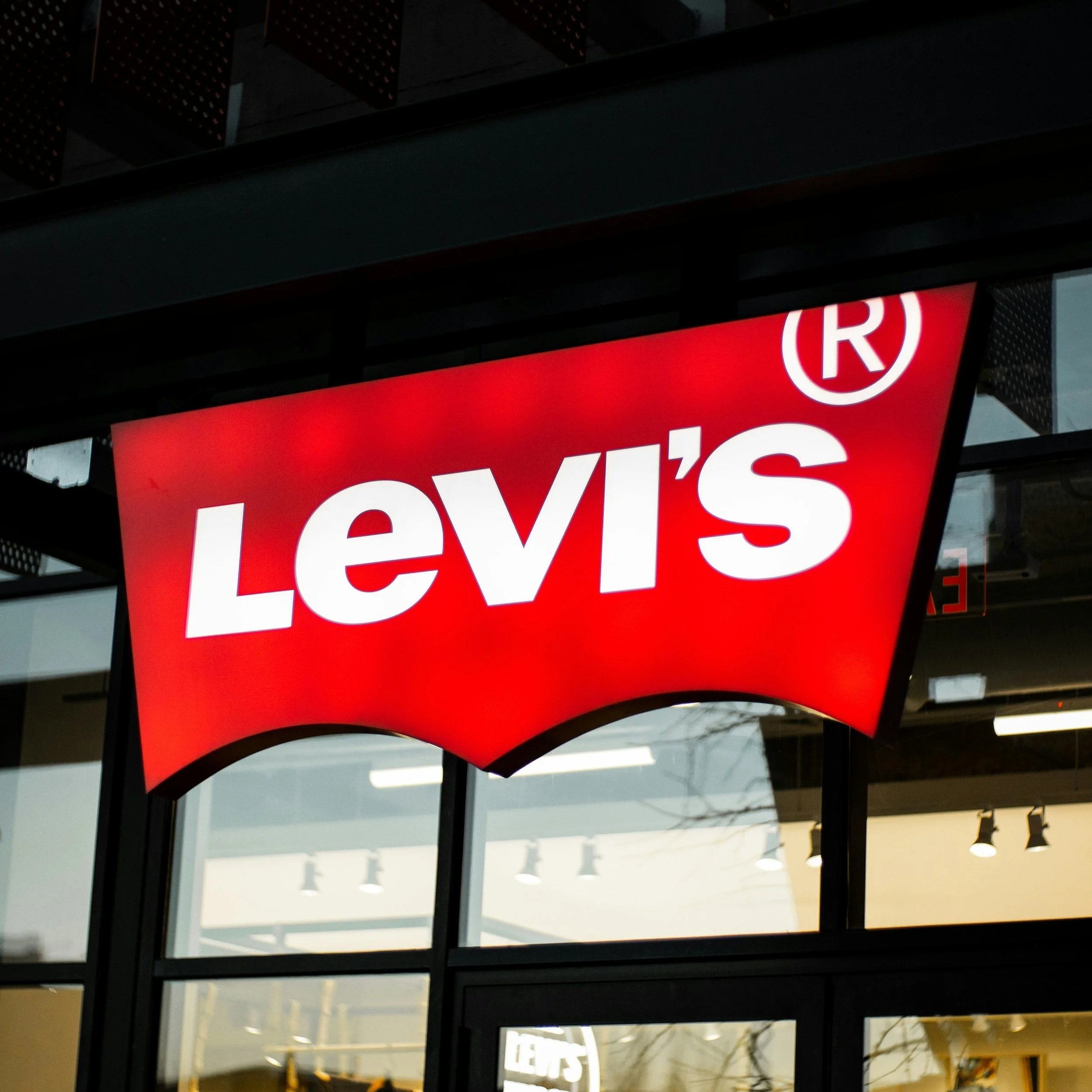 Levi’s files new trademark complaint against clothing brand, alleging infringement of its iconic tab trademark