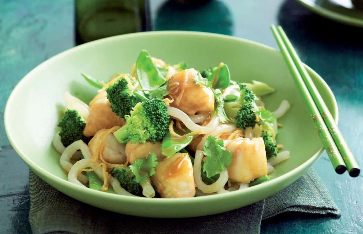 15-minute Stirfry Fish with Lemongrass and Asian Greens
