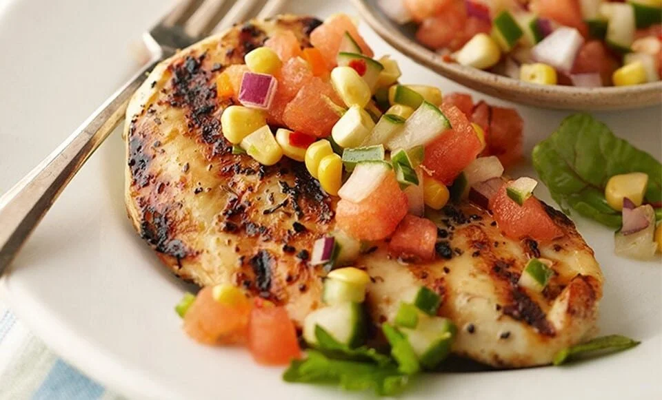 Herbed Salsa with Grilled Chicken