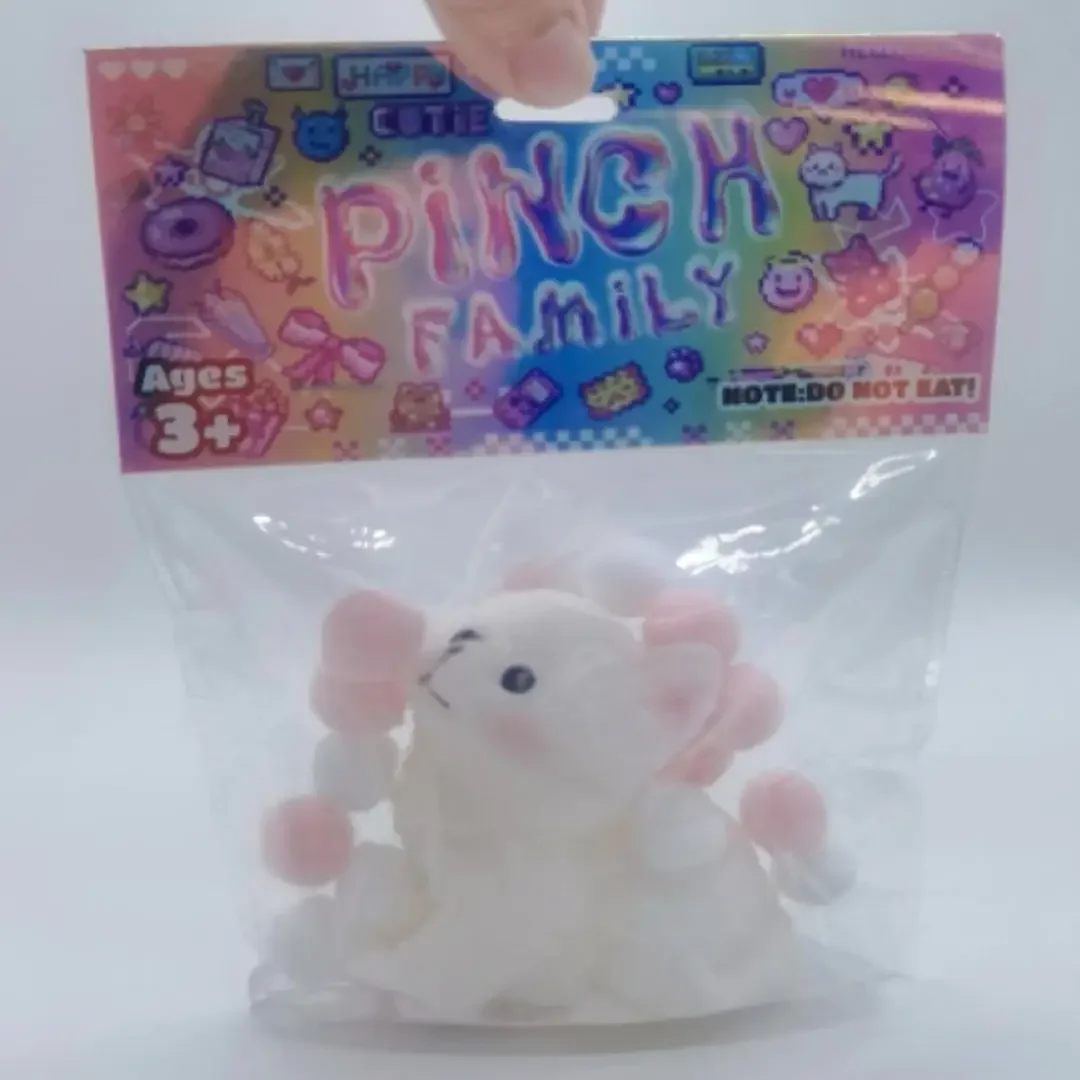 Pinch Family Taba Squishy White Cat.webp