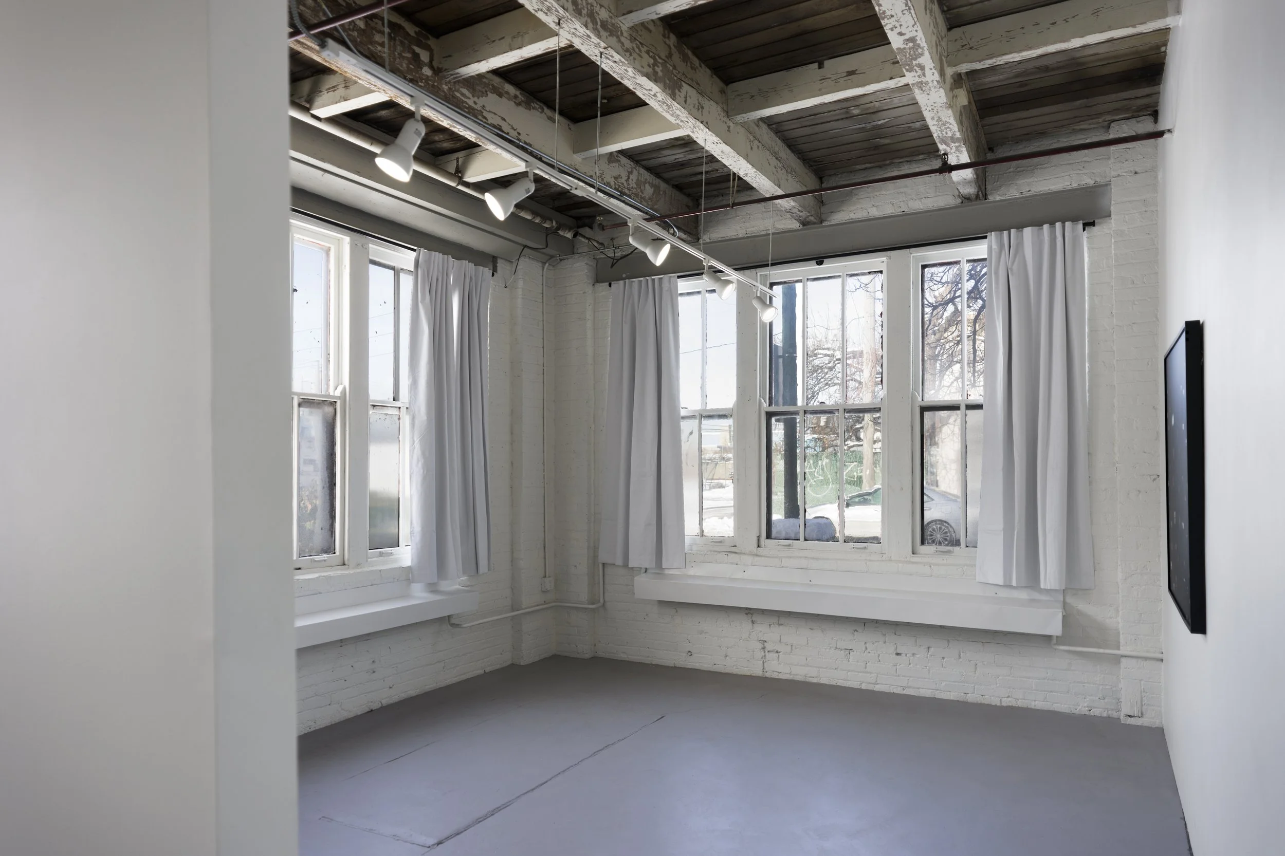 1N1 gallery space_02.jpg