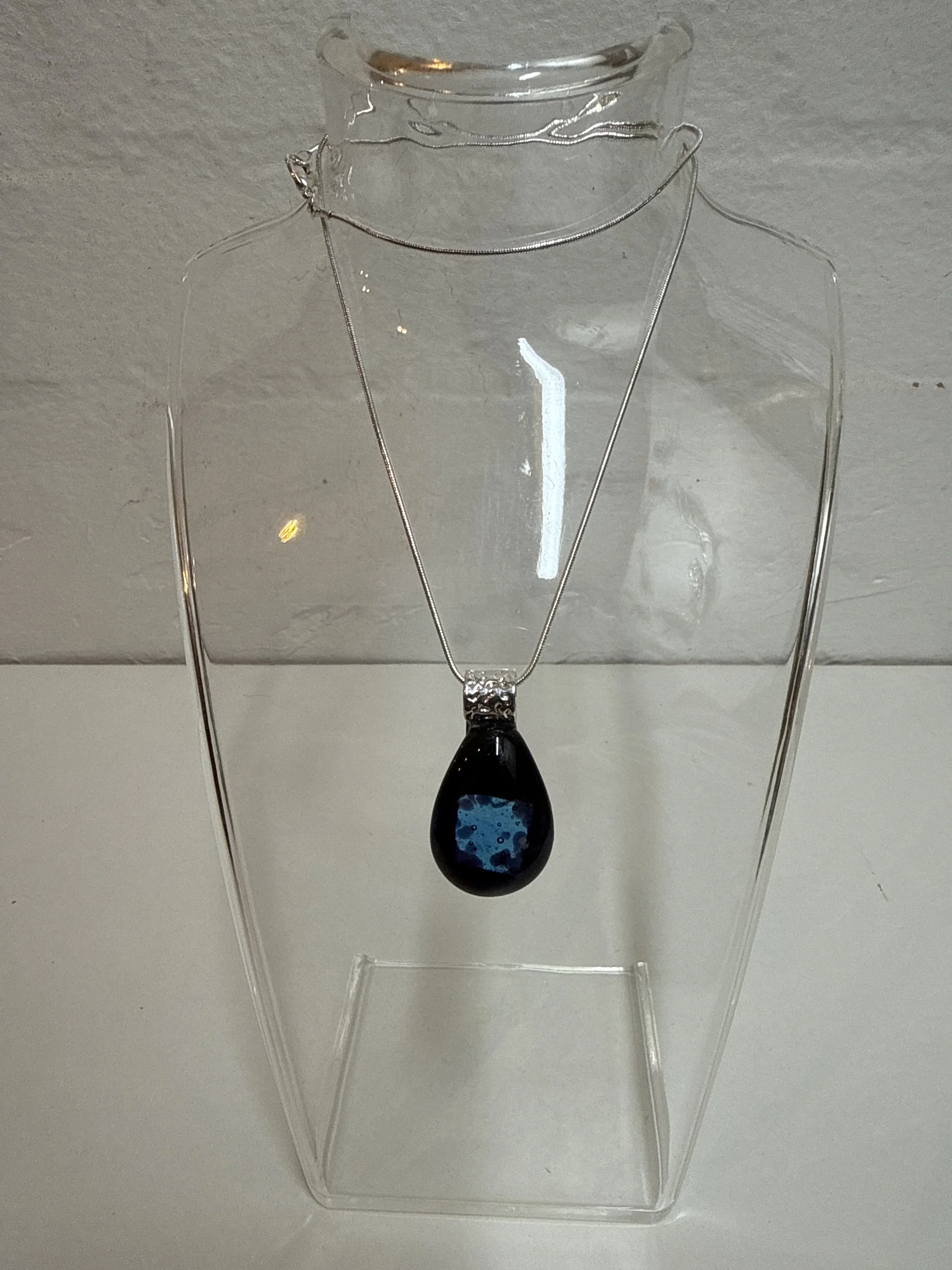 Artisan Pendant black teardrop clear blue centre