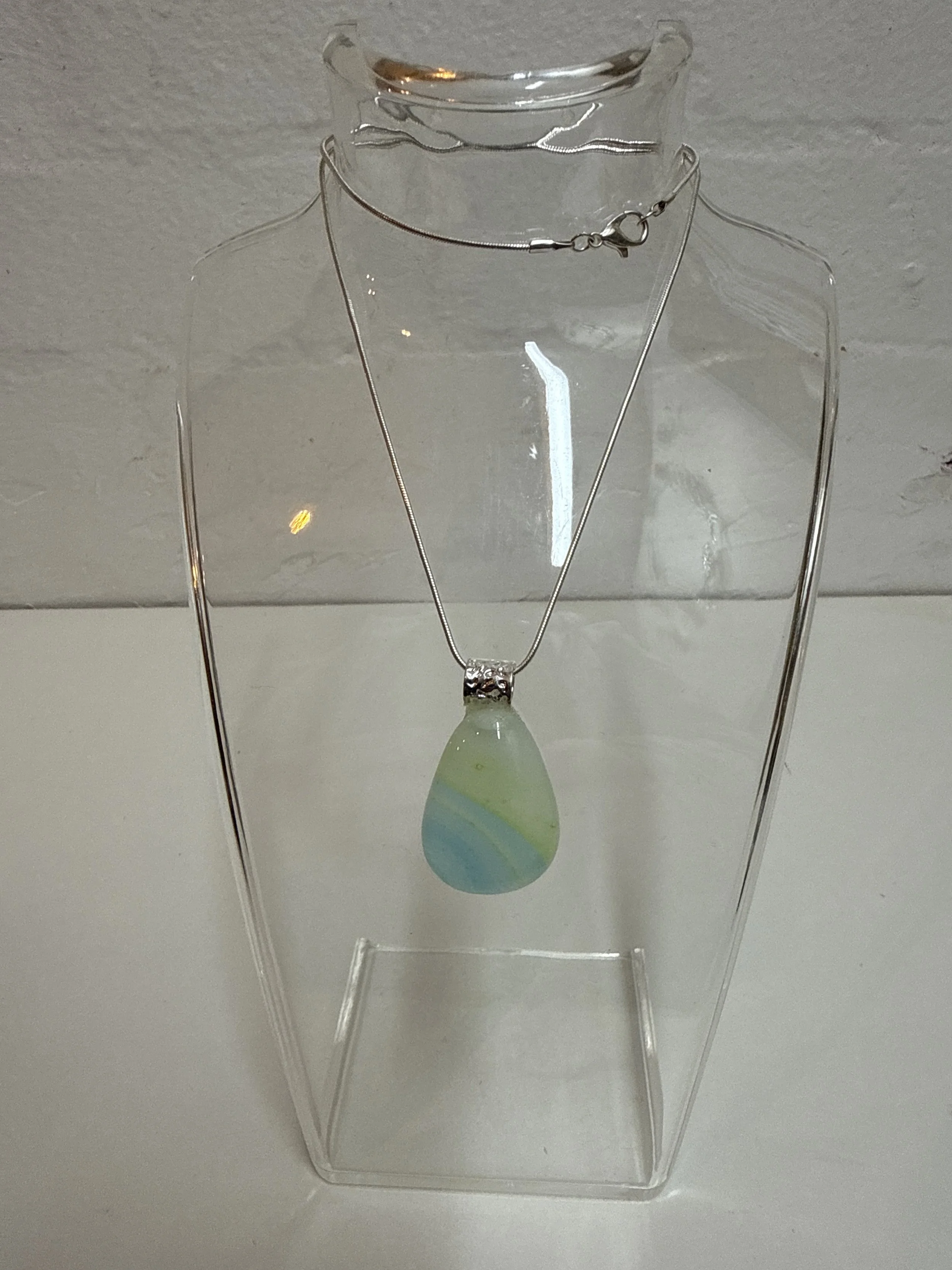 Artisan Pendant White Blue Yellow hue