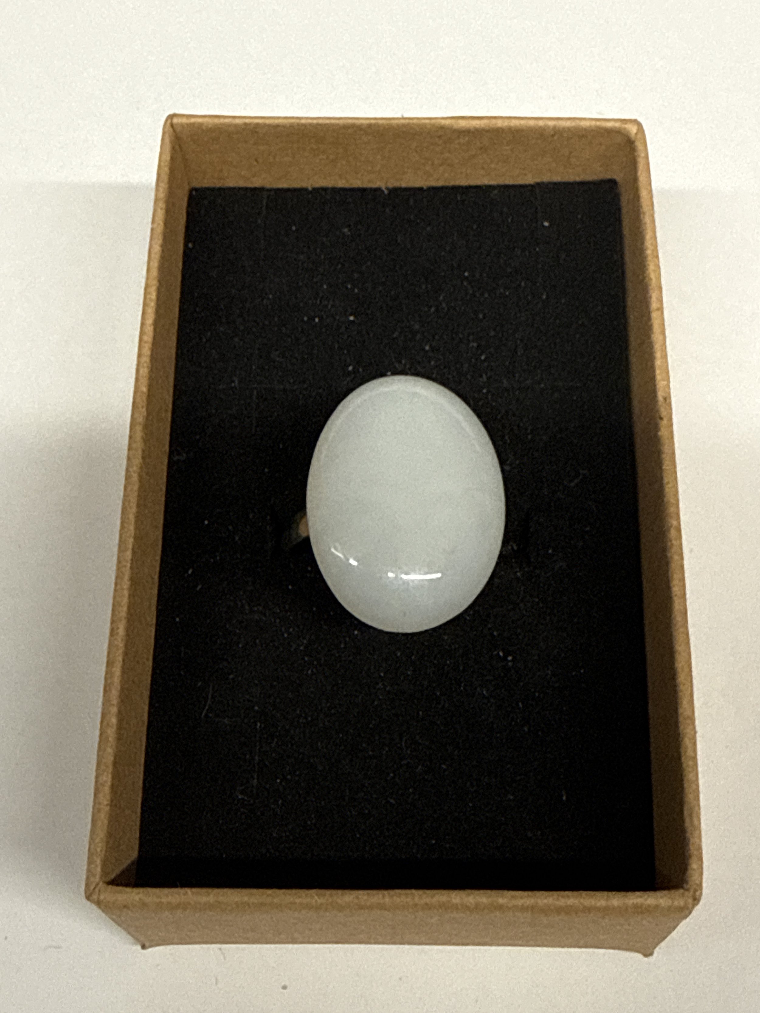 Oval shape Ring White