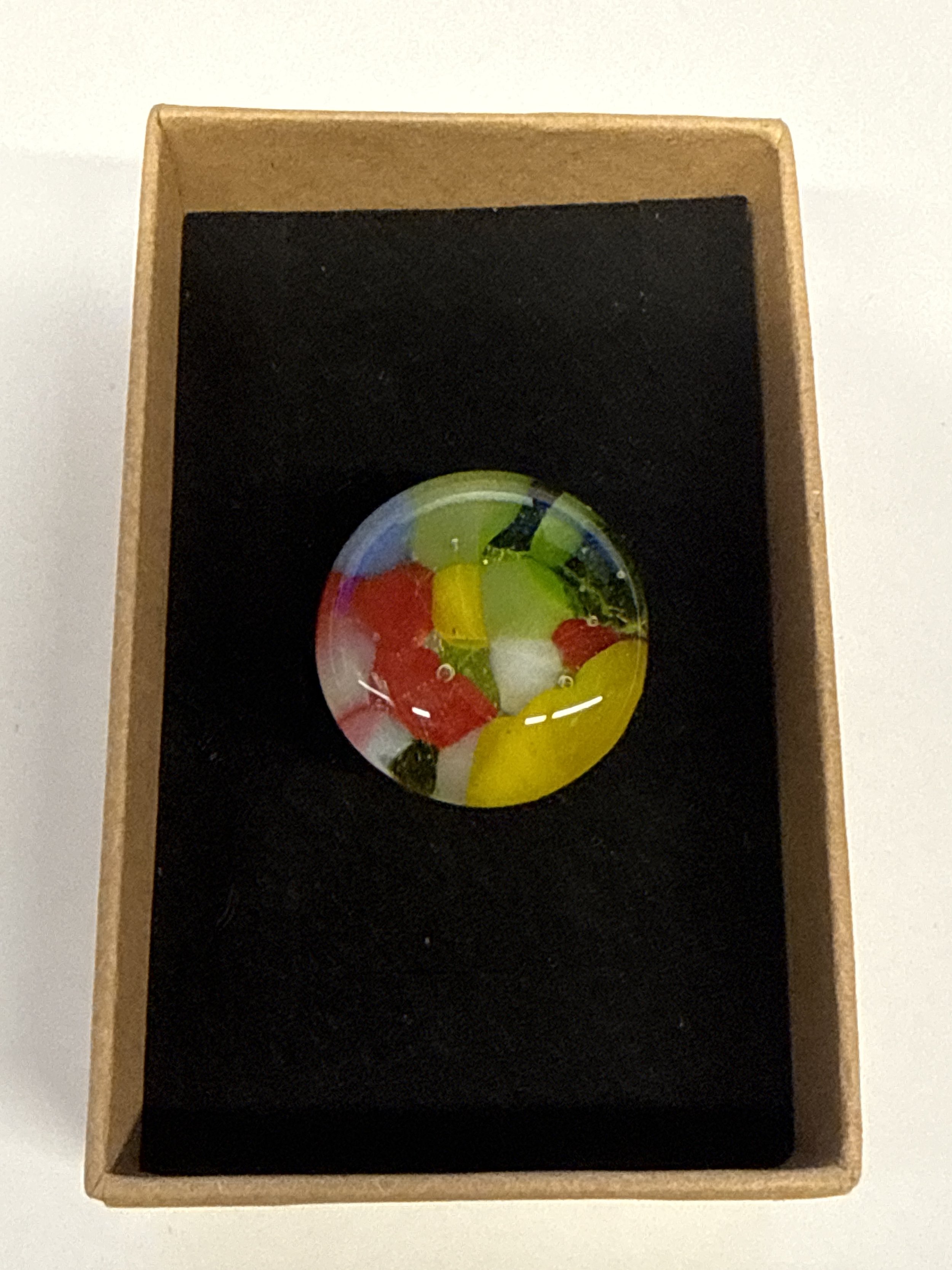 Round shape rainbow flecks