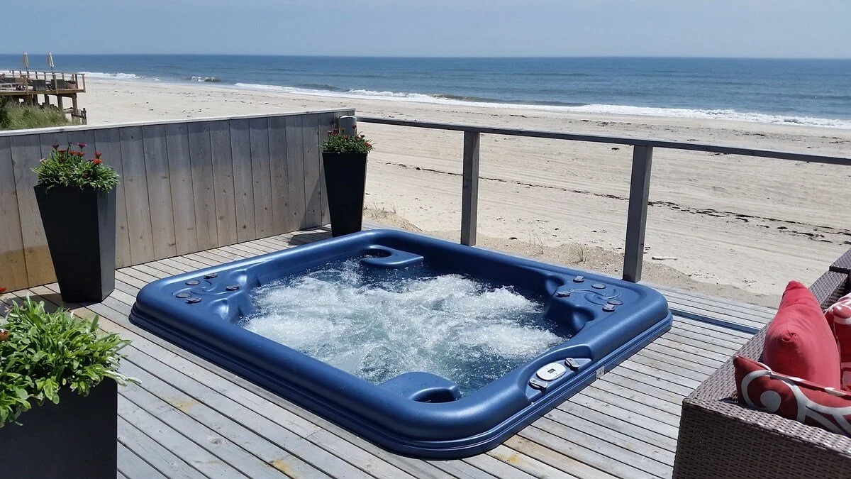 Hot tub
