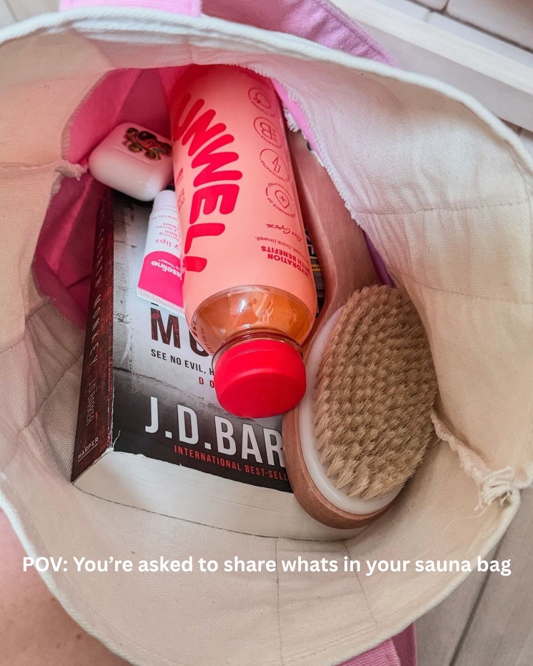We asked Taylor to show us what's in her sauna bag as a beem profesh.. and honestly, she understood the assignment 

#beem #beemgilbert #gilbertaz #fypシ❤️💞❤️ #gilbertarizona #arizonawellness #phoenixaz #phoenixwellness #saunalife #infraredsauna #red