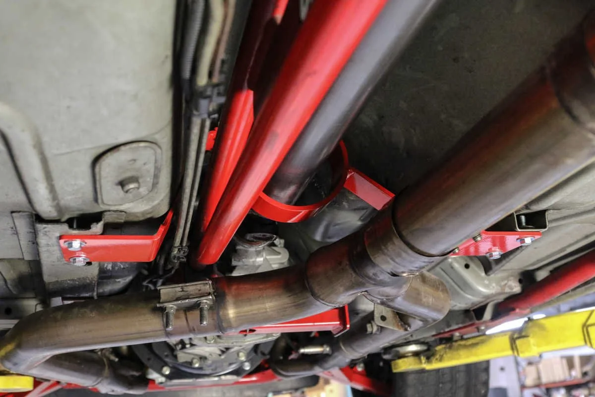 UMI-Performance-2240-Install-3.jpg