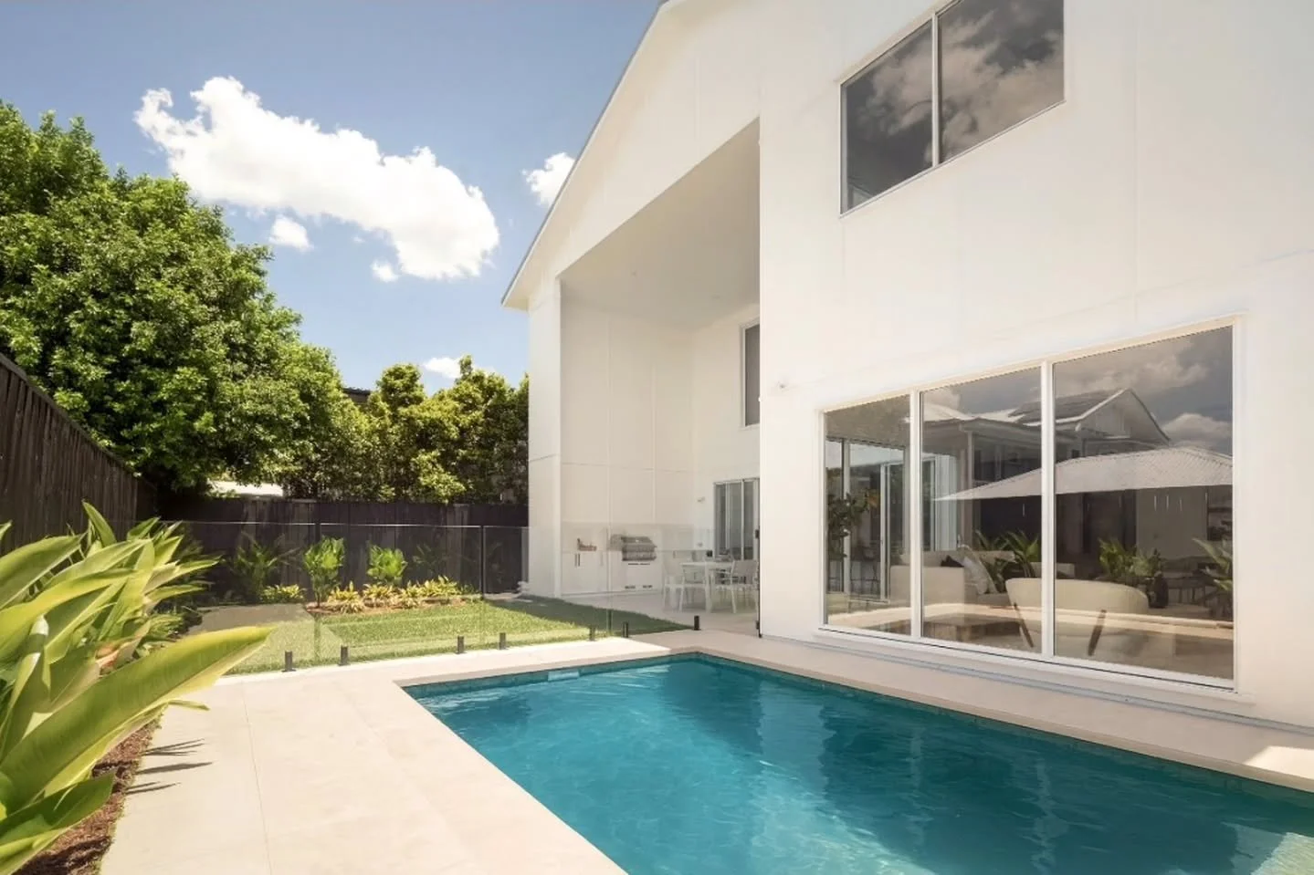 The latest Bird Property Group development is complete and set to hit the market!

This subdivision in Graceville saw the original old Queenslander raised and moved to one half of the large block and a new build to take place on the vacant half. As a