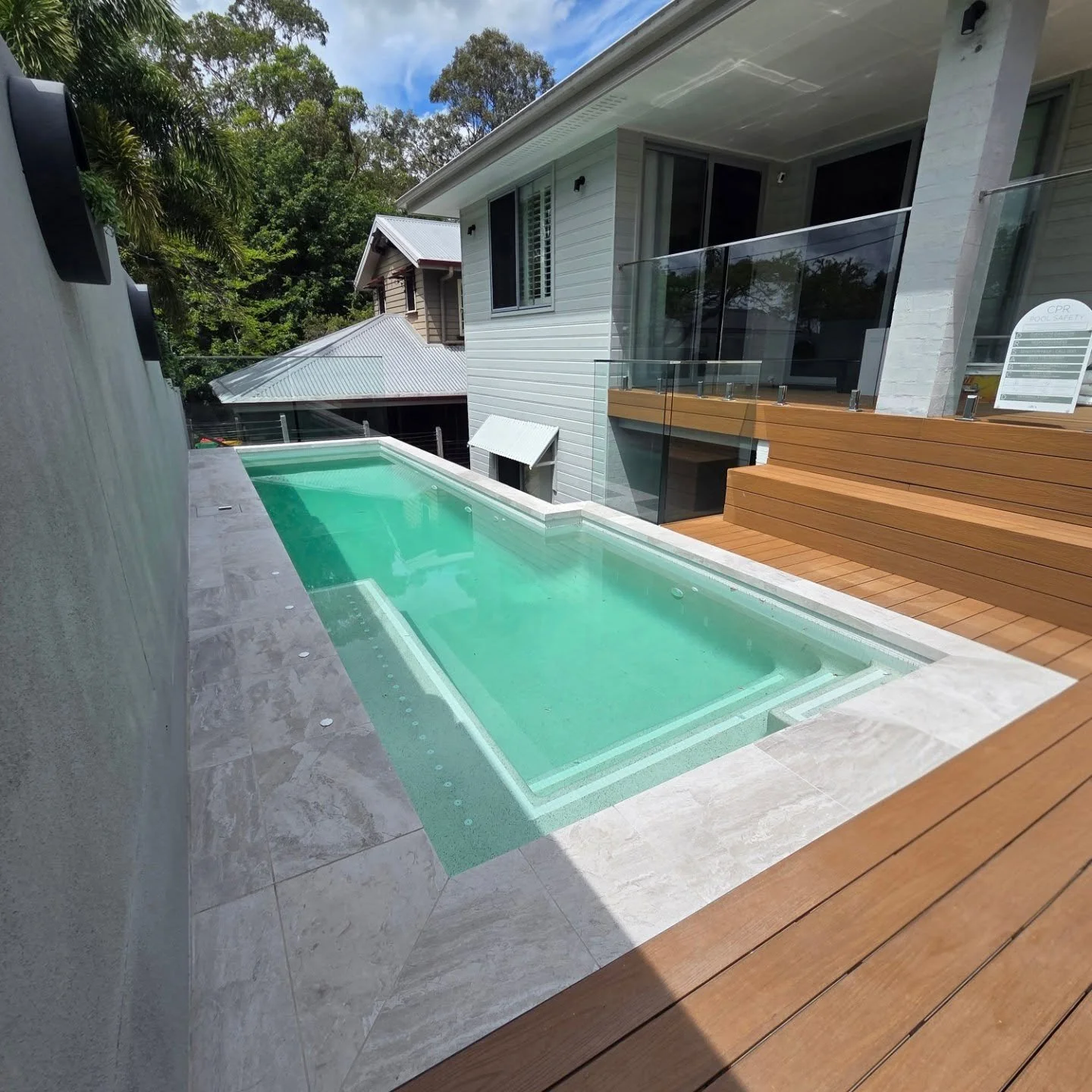 There's water in at Nundah!
Its taken a few months to coordinate and complete, but we got there!

We started with the initial clearing of the backyard decking, stairs and plants to allow @queenslandfamilypoolsandspas enough access to get their excava