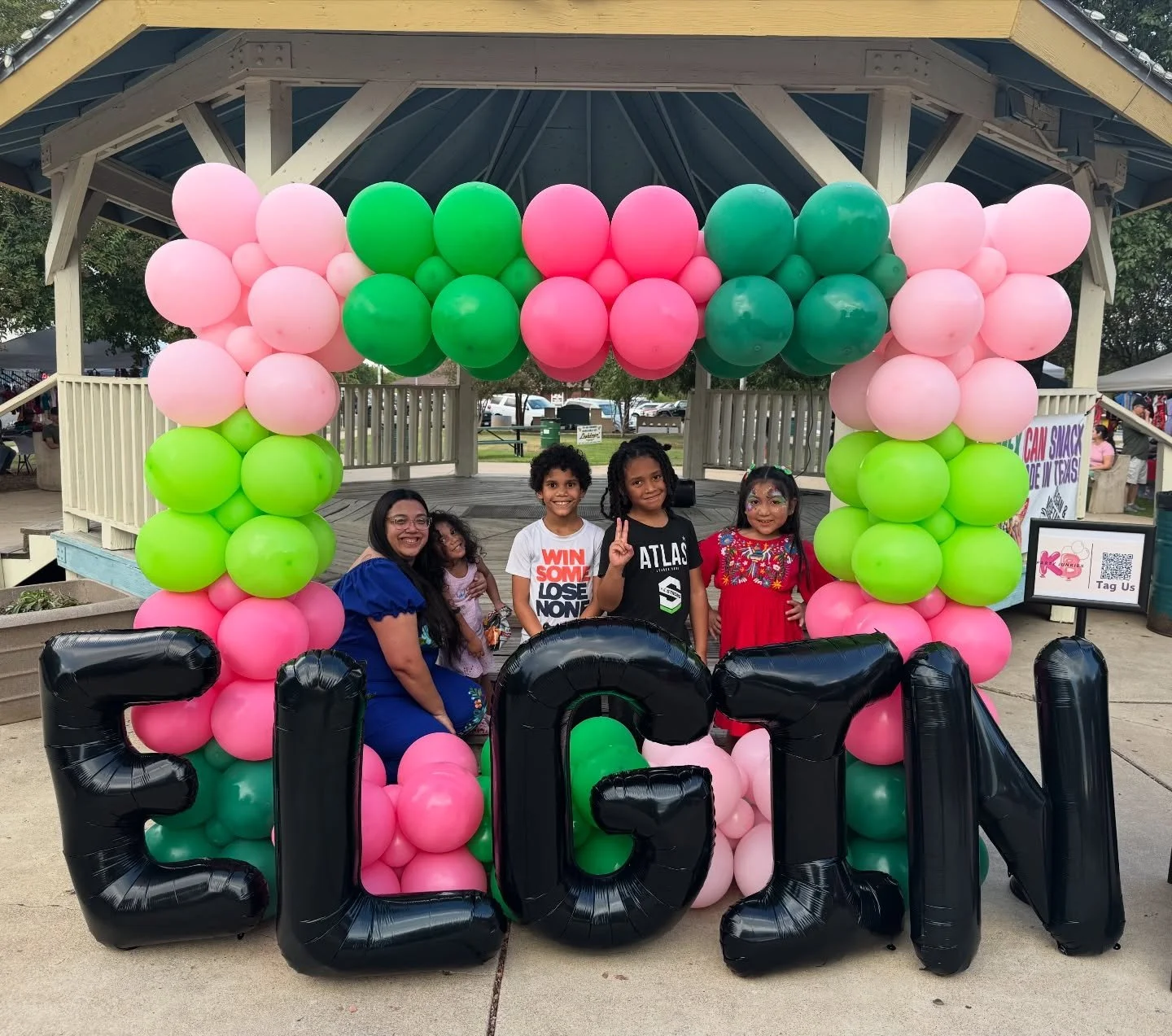&iexcl;Aparta la fecha! 🗓️ S&aacute;bado 16 de mayo | 4&ndash;9PM en Veterans Memorial Park, Elgin
Cultura, m&uacute;sica, comida y diversi&oacute;n familiar 🎉

Mark your calendars! 🗓️ May 16 | 4&ndash;9PM
Culture, music, food &amp; family fun in 
