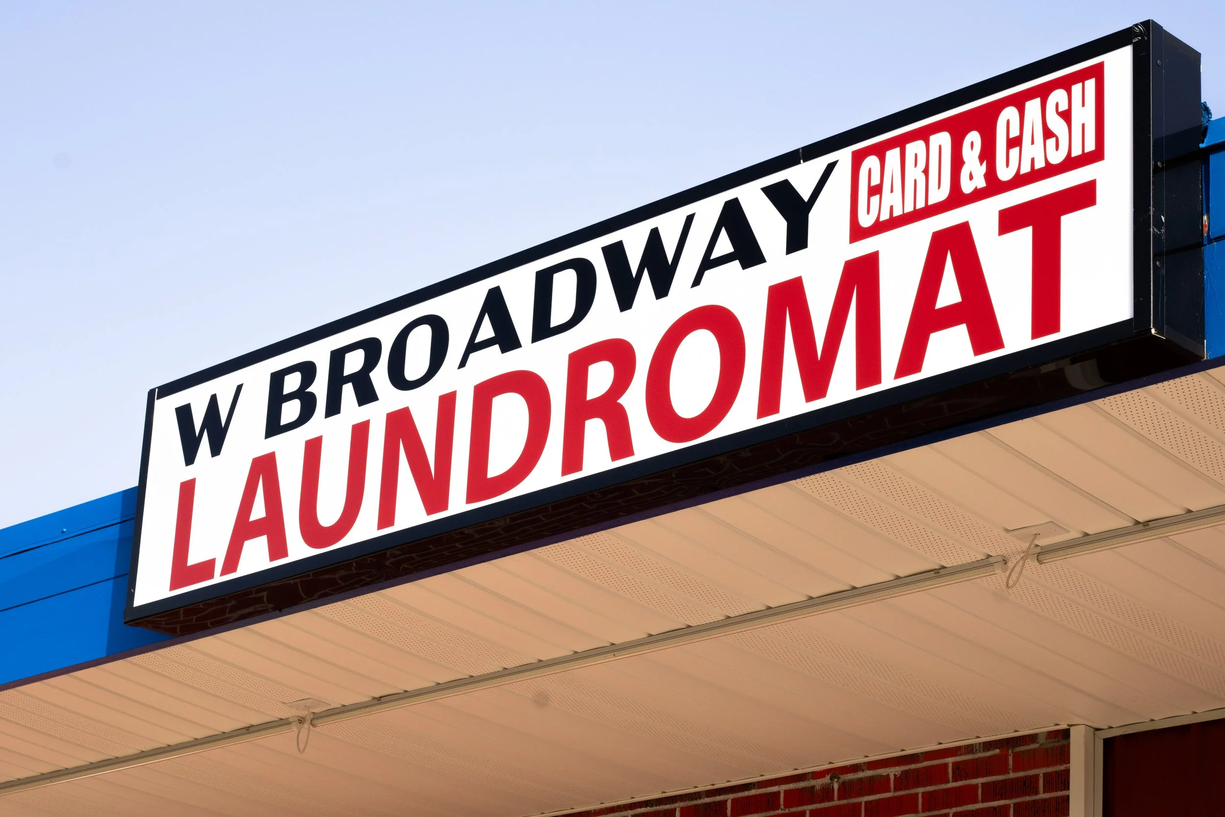 That Black and Red sure catches your eye! See the new signage at 908 W Broadway in Morrilton AR