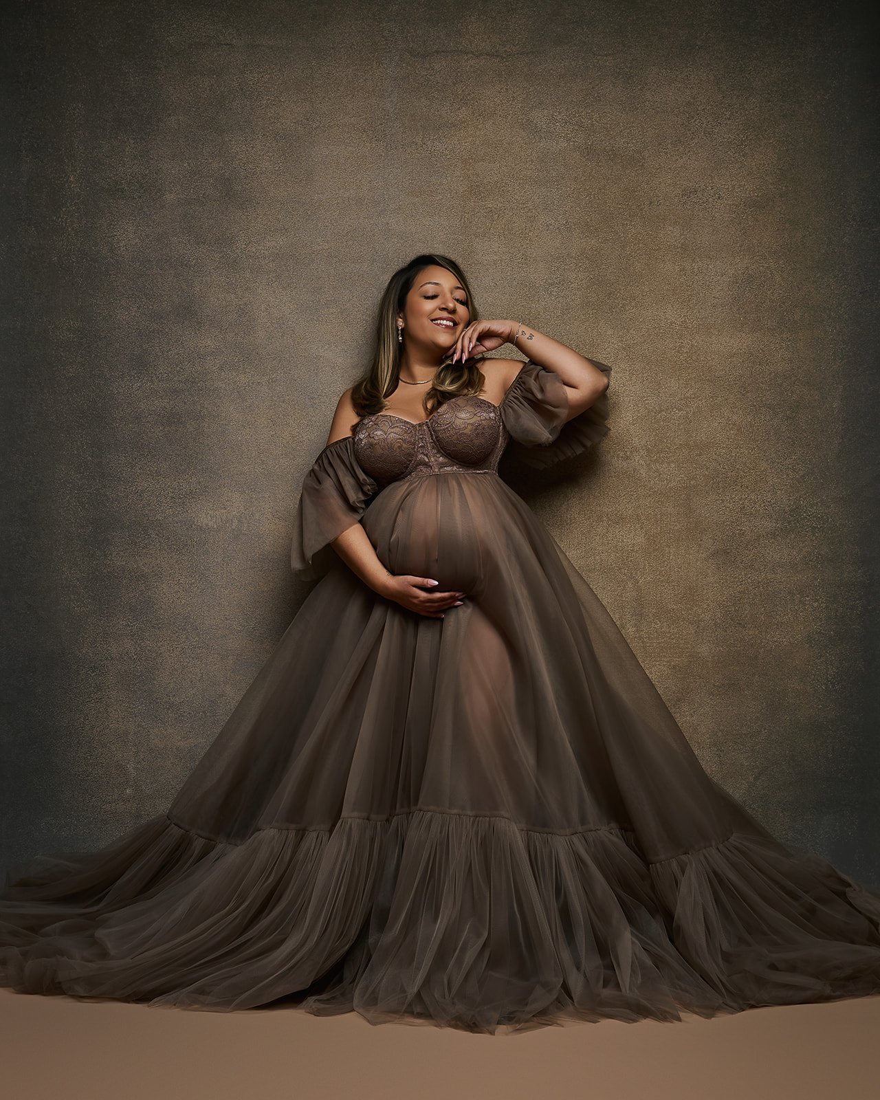 Elegant maternity photography session created near Houston Texas