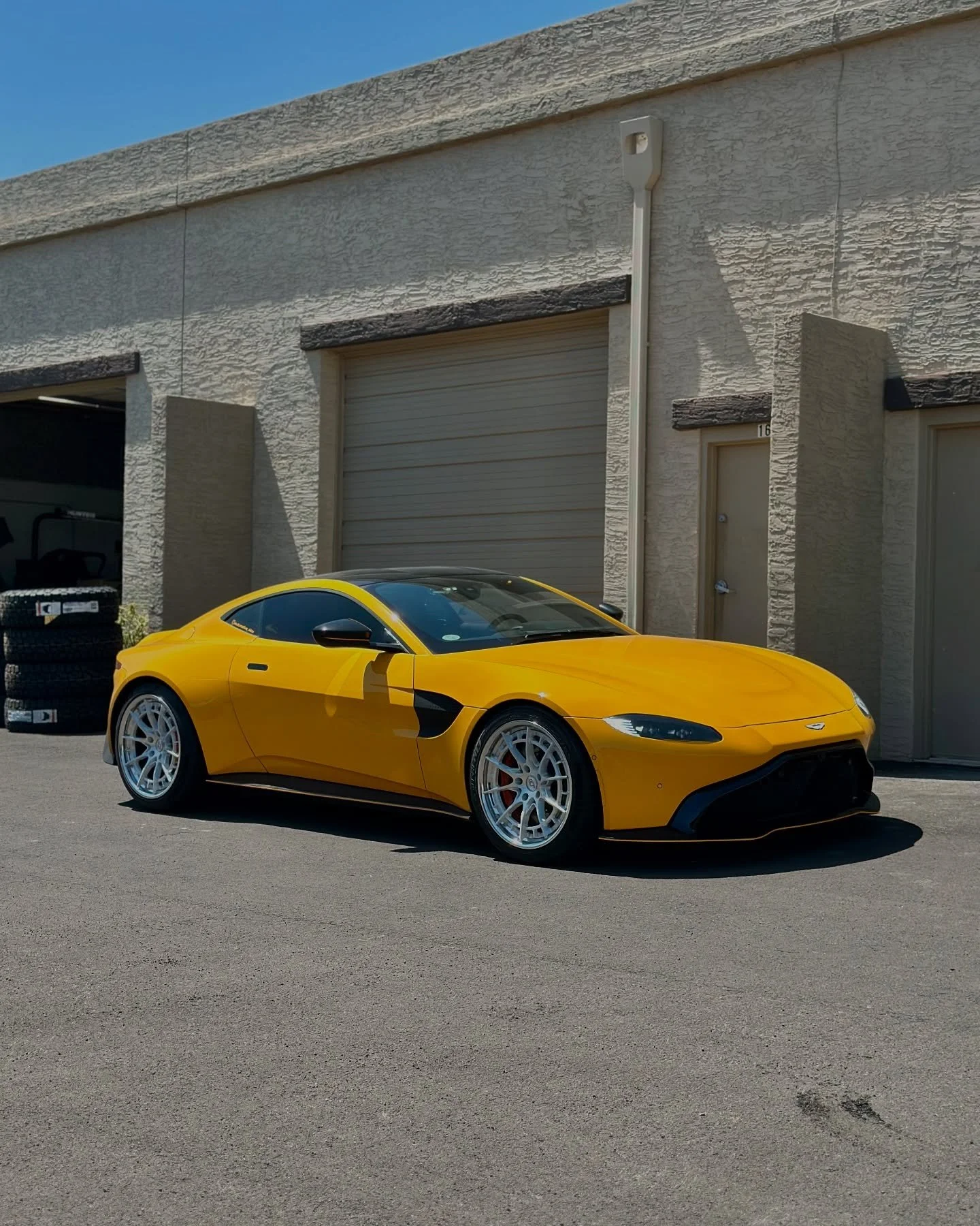 Good from all angles 😌 

@automotive_alex came by to get her new @vrforged wheels wrapped in Michelin Pilot Sport 4S tires 😎

Thank you for your business and your trust 🤝

Want to get your perfect wheels and tires mounted/balanced with no damage? 