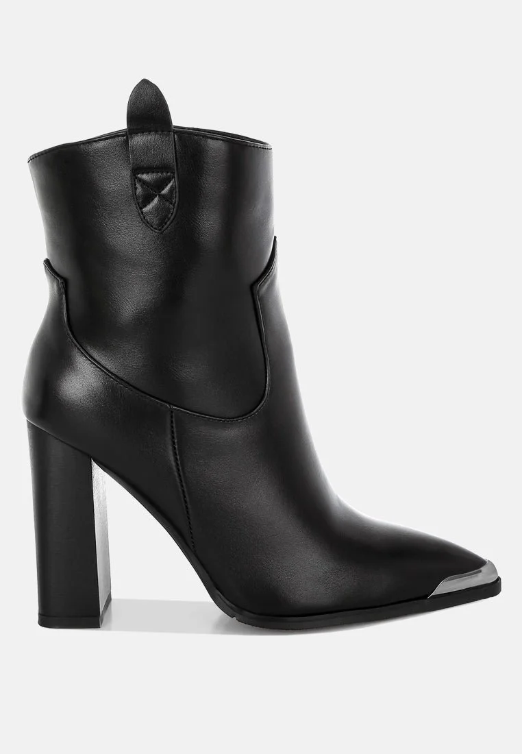 Hatter_Pointed_Toe_Faux_Leather_Boots_SH5734_BLACK_5.jpg