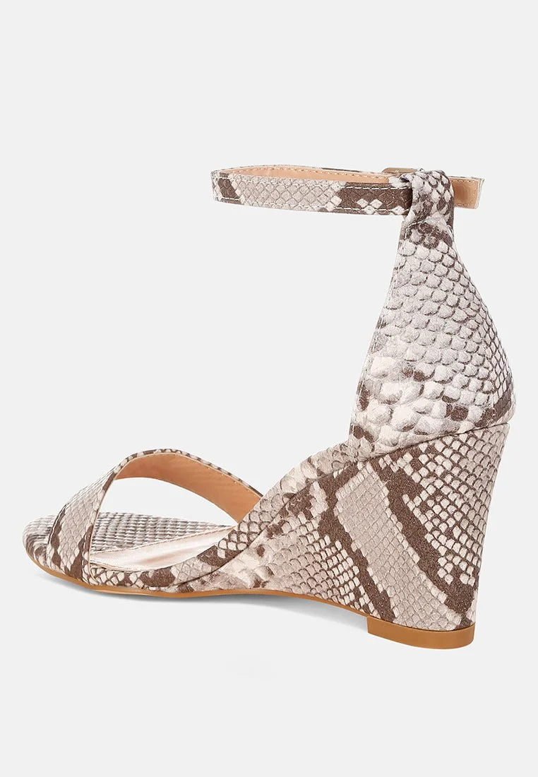 KodorSnakePrintSlimWedgeHeelSandals_3_b413470d-9fa9-4f01-9b46-7aad3d007126.jpg