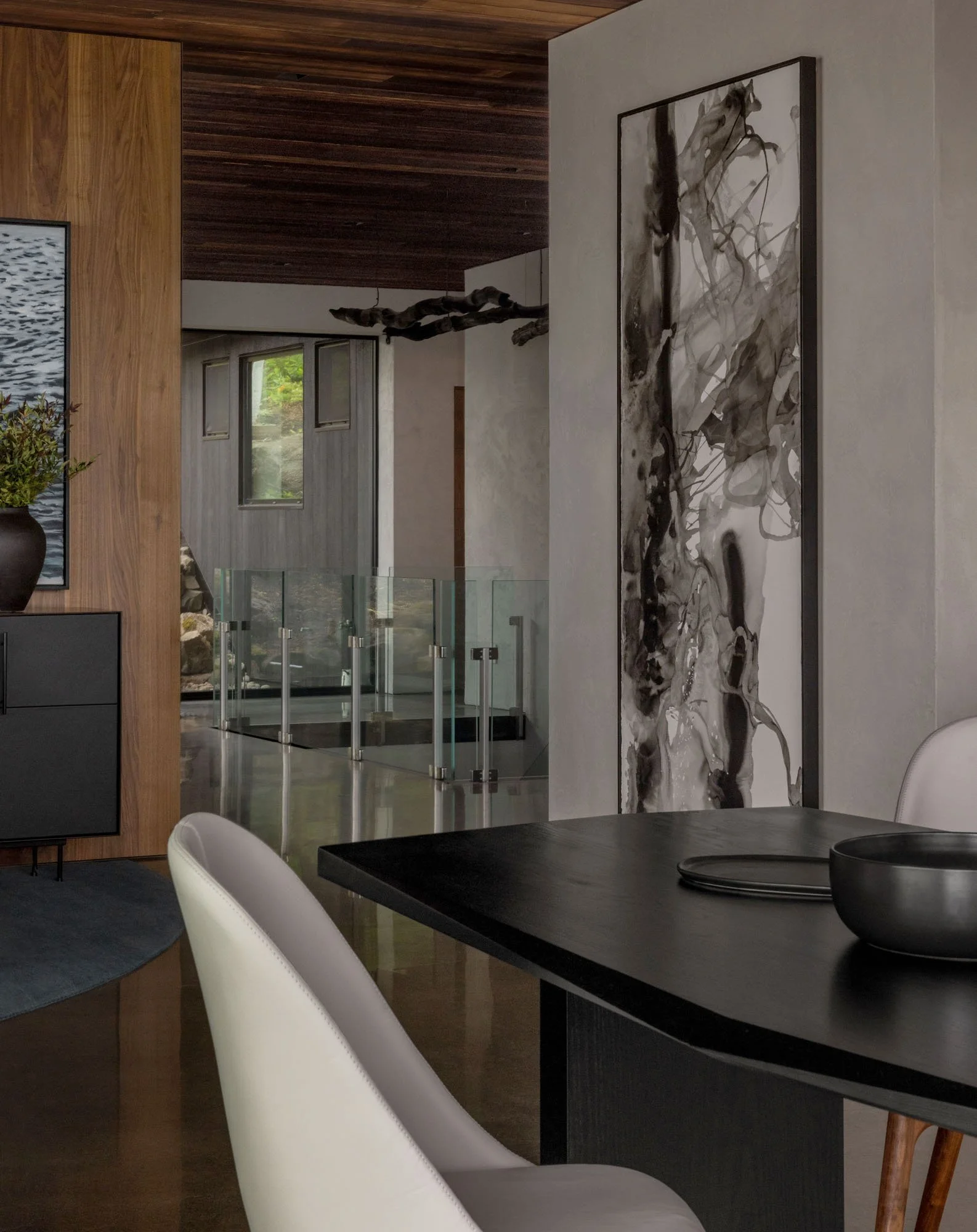 arch-cape-beach-house_dining-room_04.jpeg