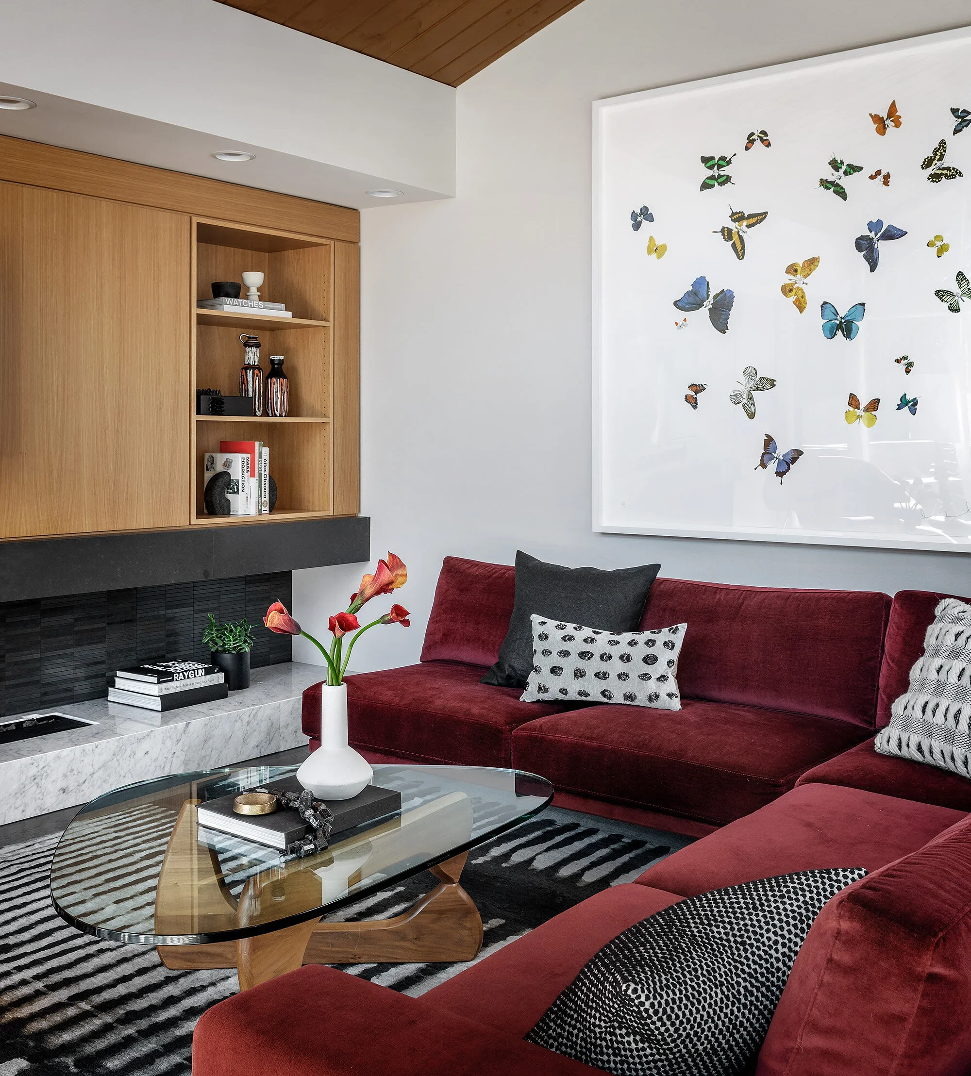windermere-classic-mid-century_family-room_02.webp