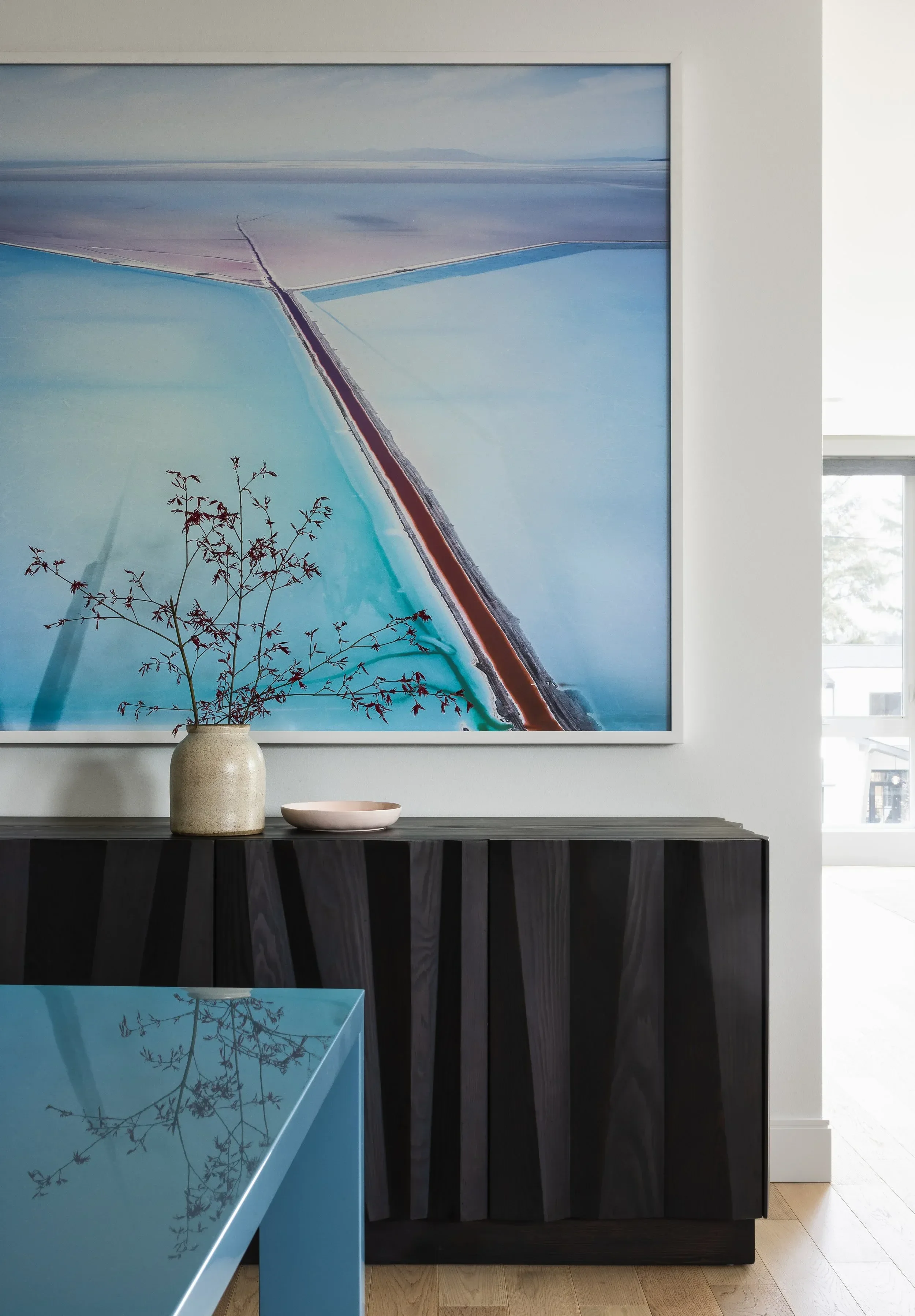 kirkland-custom-modern_art_01.webp