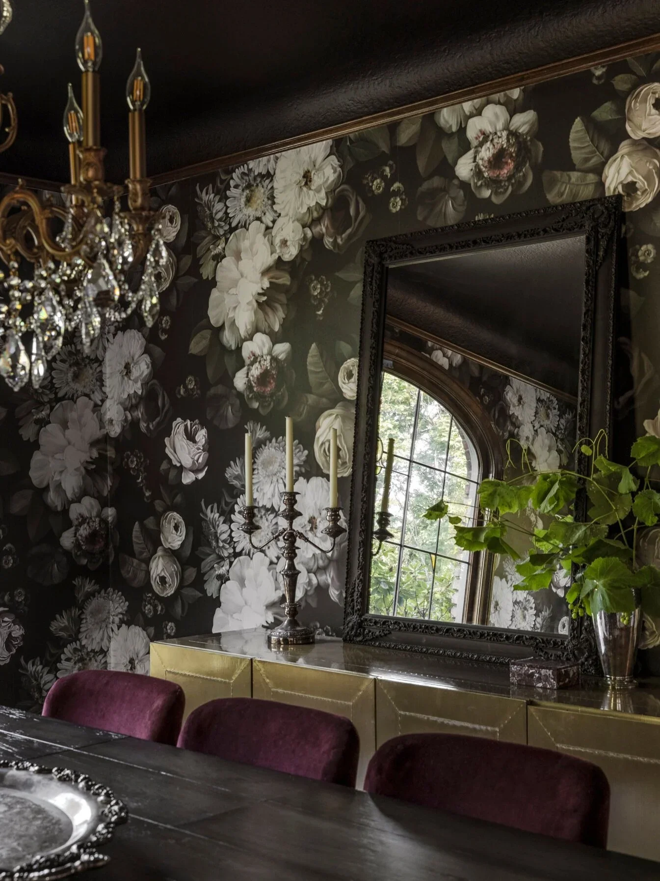 east-seattle-lakeside-remodel_dining-room_01.webp