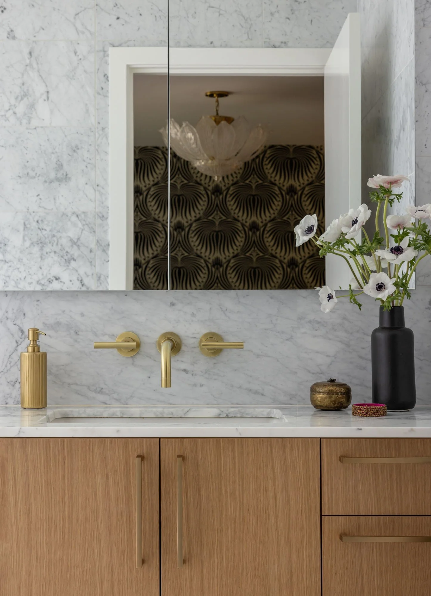 eclectic-redmond-global-sanctuary_primary-bath_02.jpeg