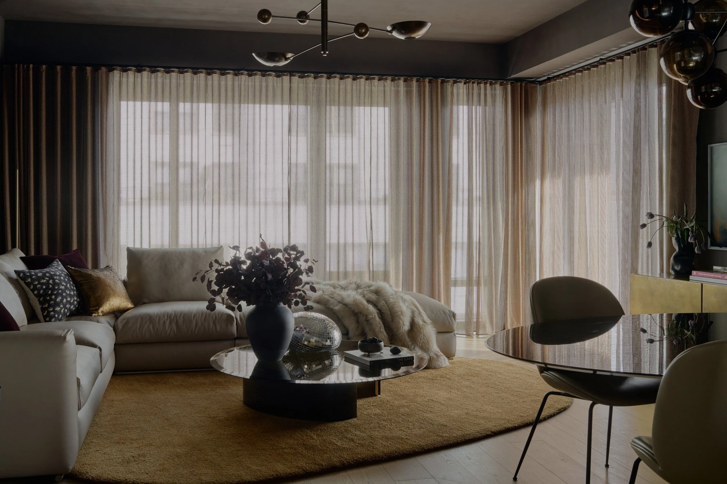 gramercy-park-manhattan-residence_living-room_01.jpg