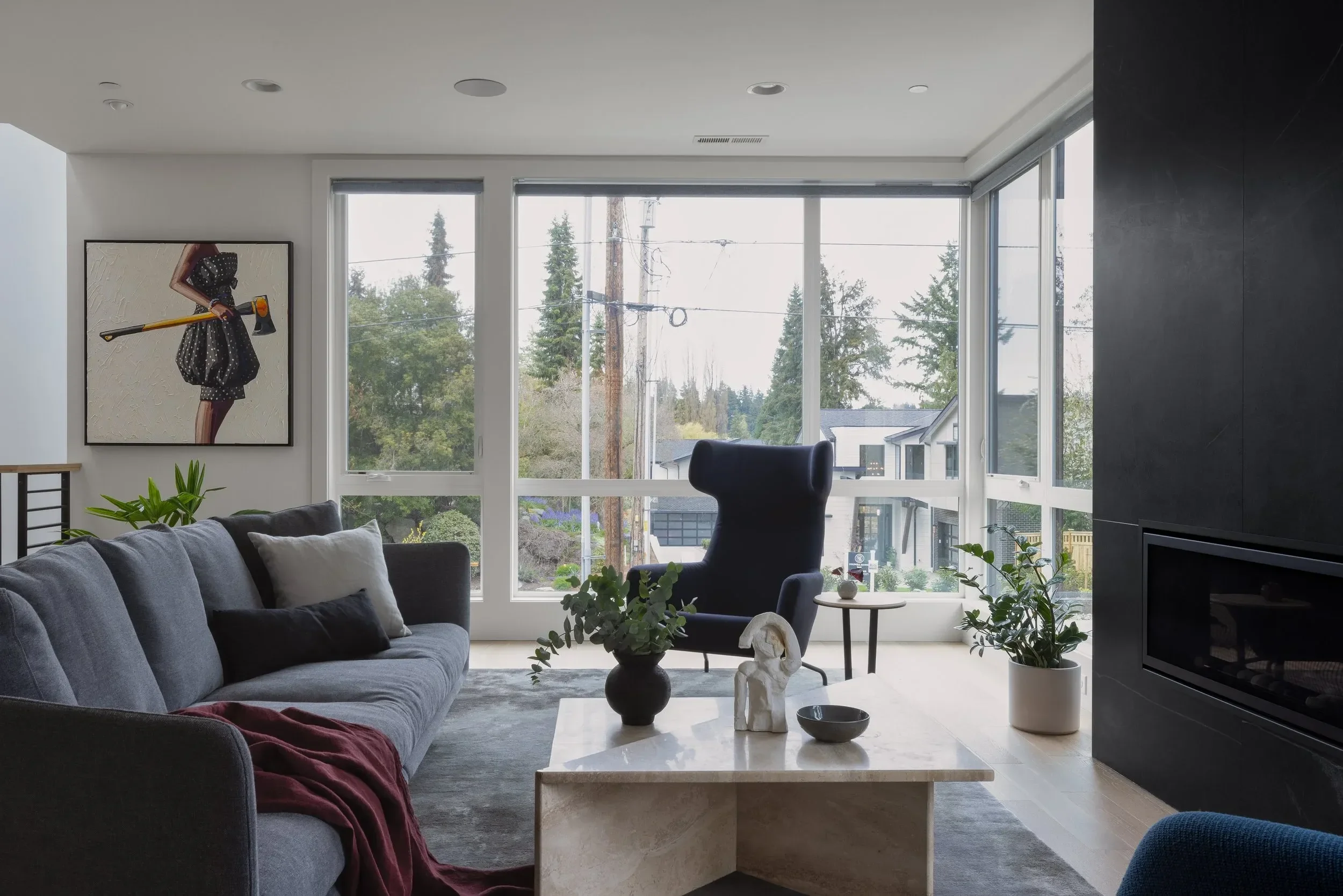 kirkland-custom-modern_living-room_01.webp