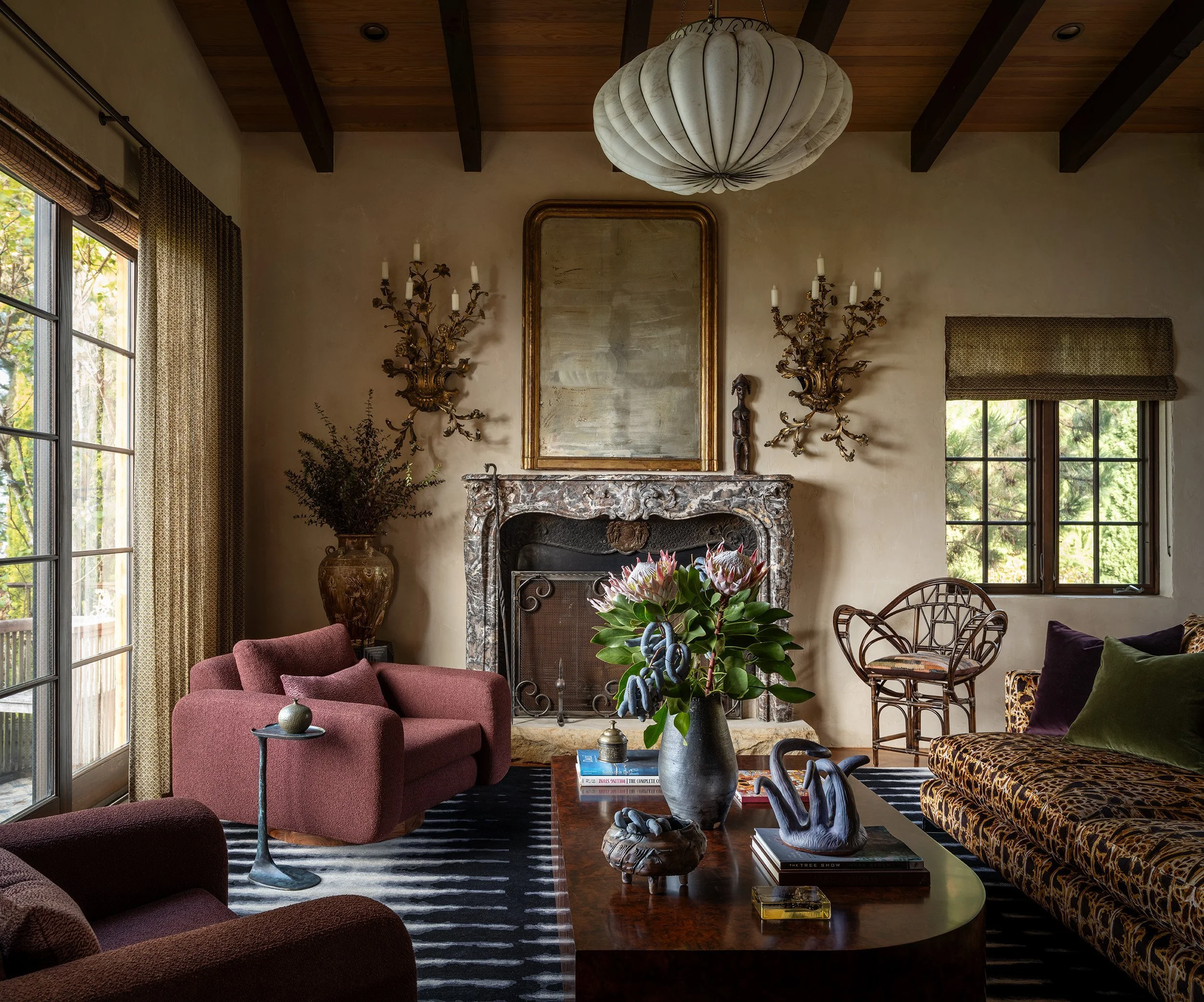 washington-state-classic_living-room_03.jpg