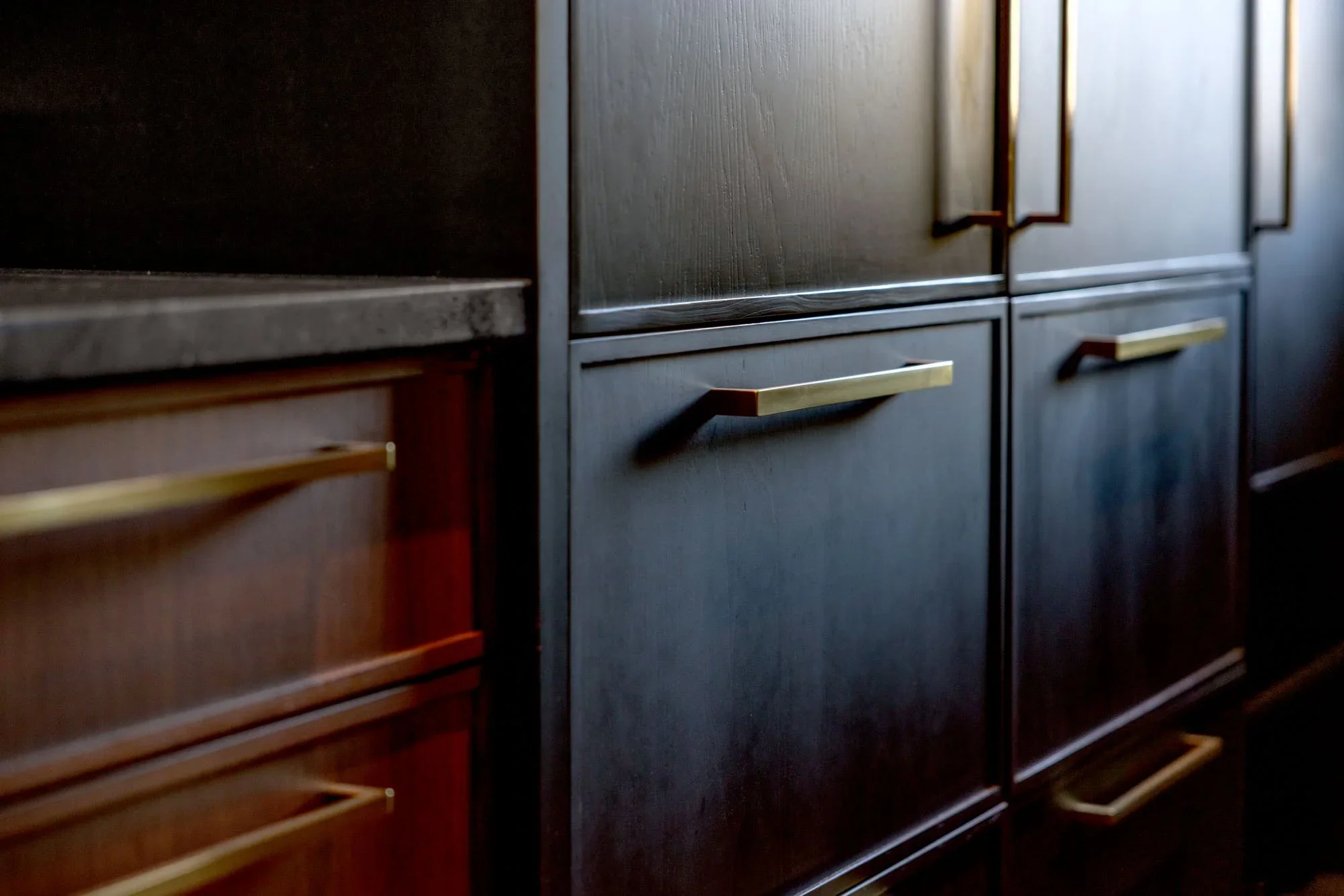 ravenna-historic-seattle-craftsman_kitchen_02.webp
