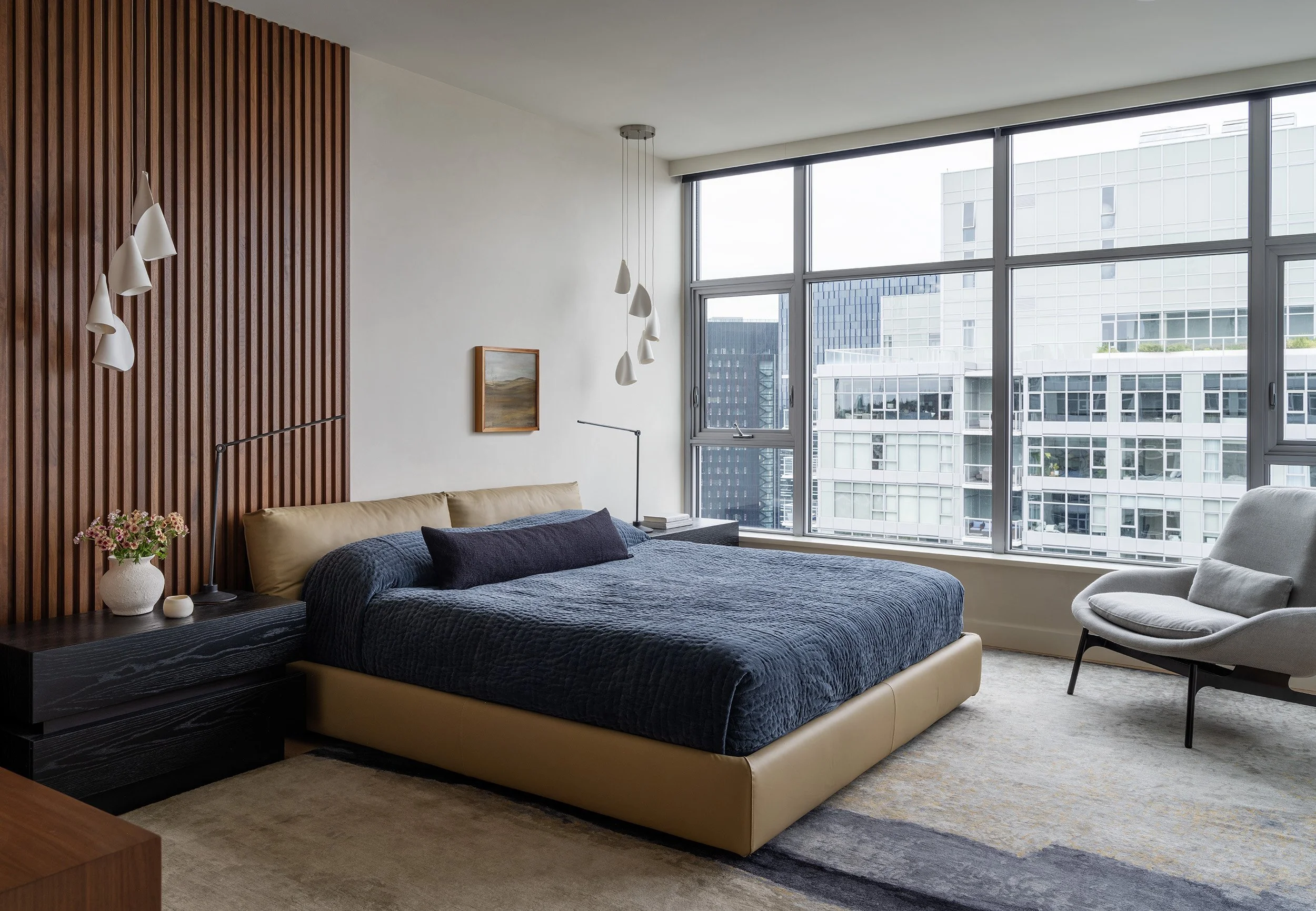 belltown-seattle-urban-retreat_primary-bedroom_06.jpg