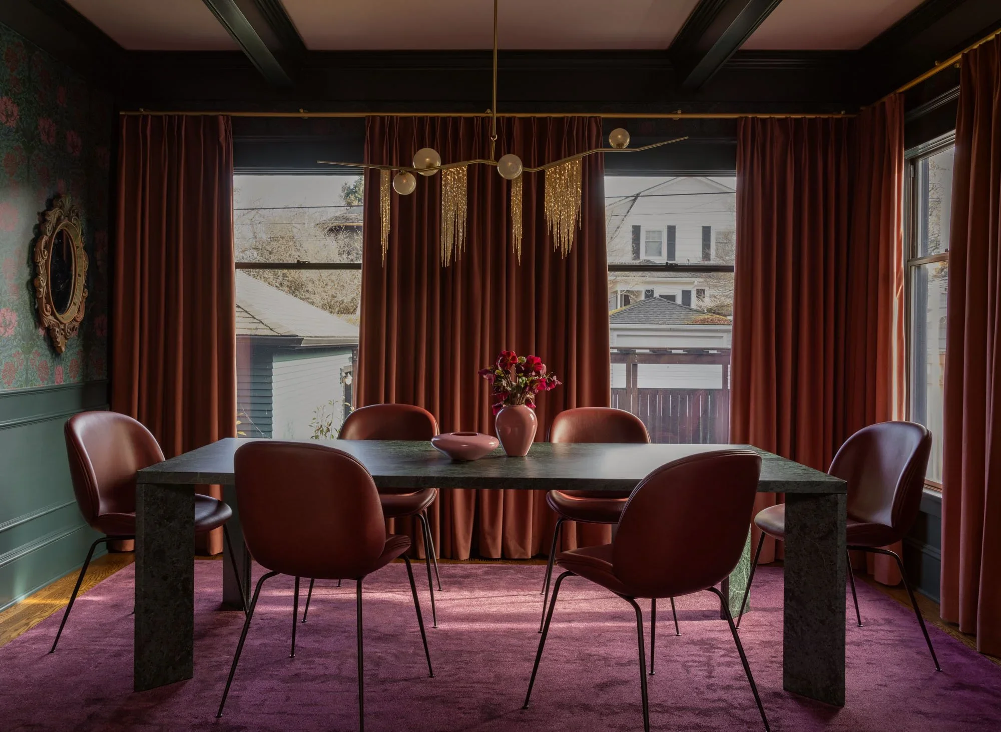 ravenna-historic-seattle-craftsman_dining-room_01.webp