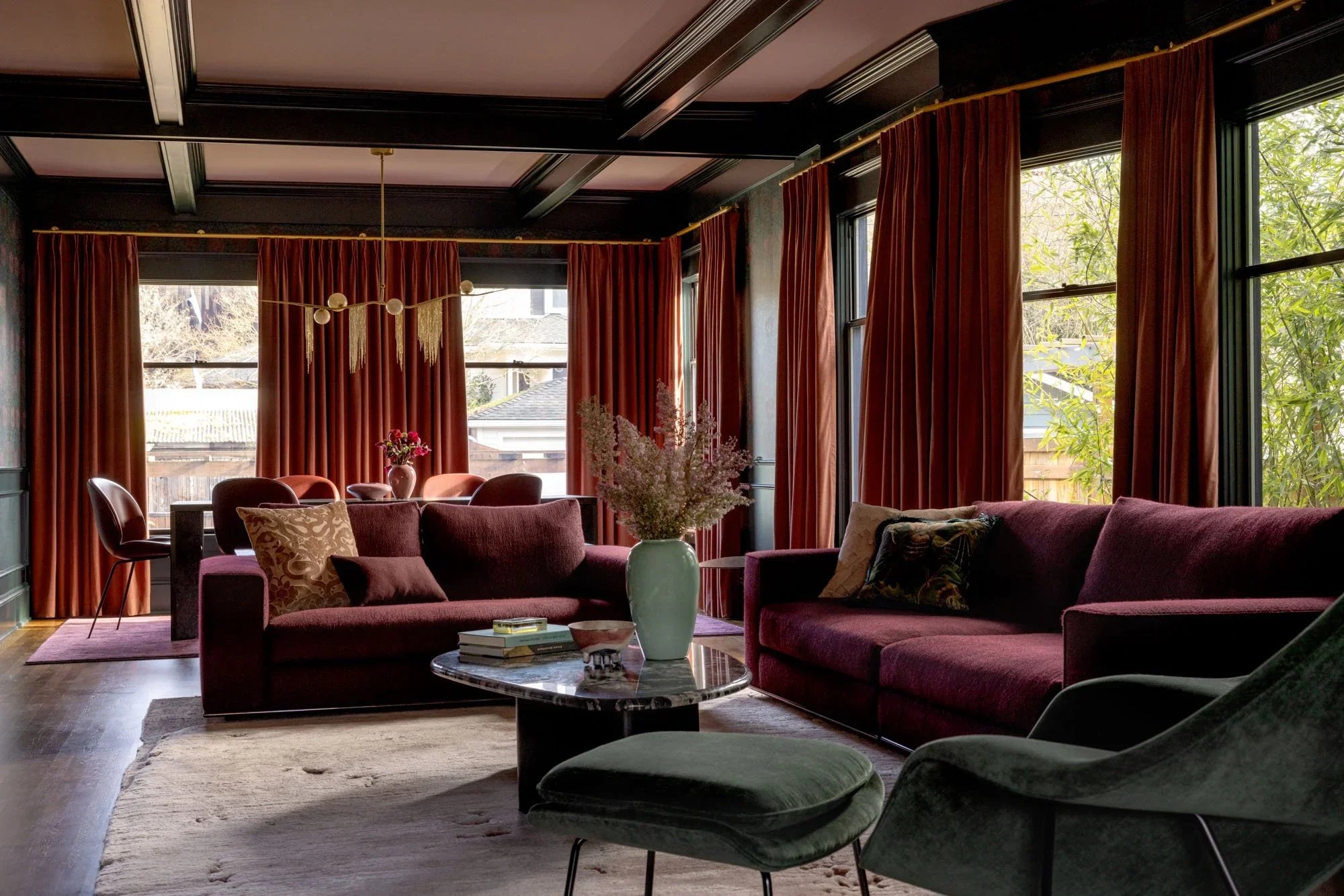 ravenna-historic-seattle-craftsman_living-room_04.webp