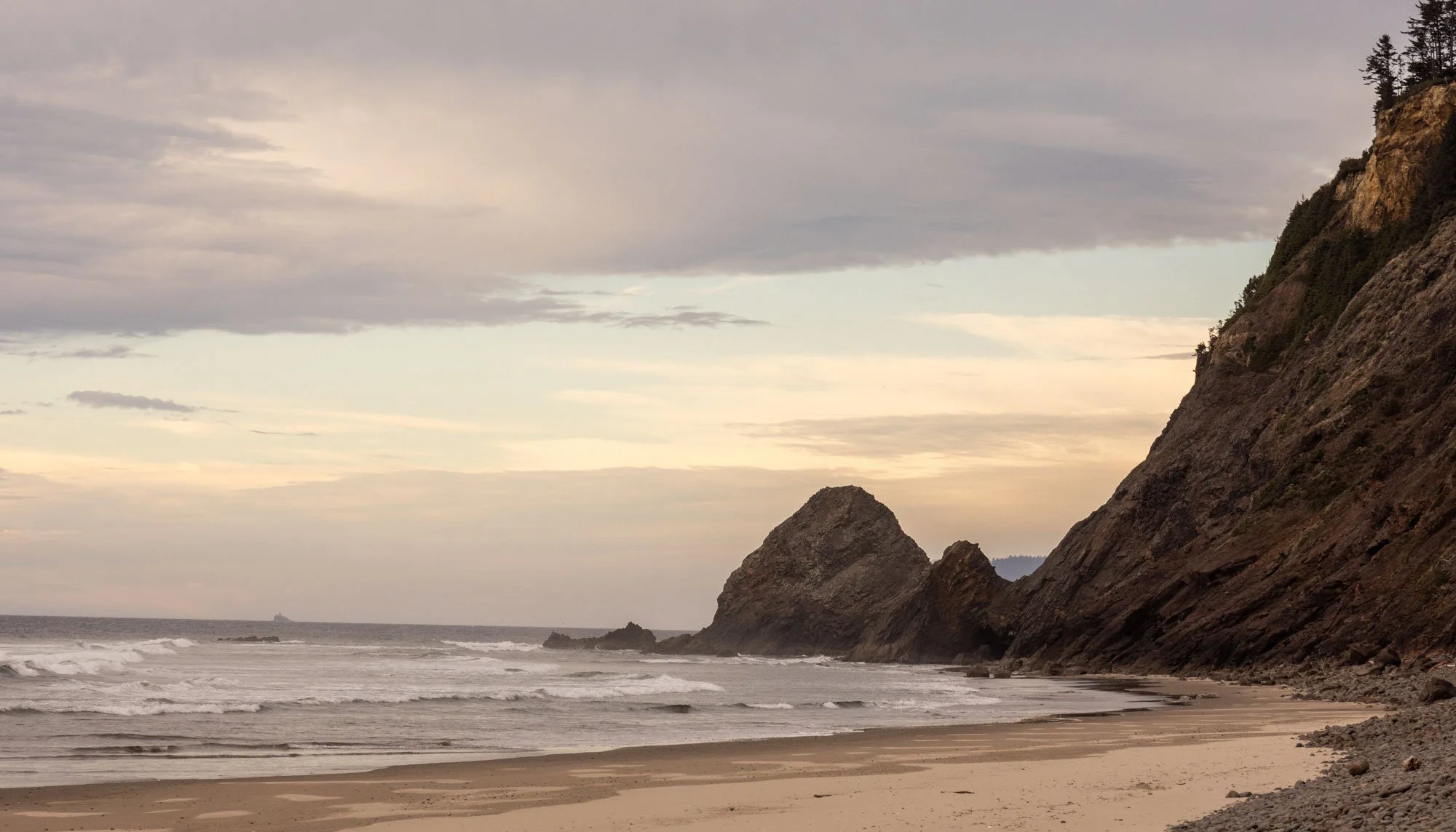 arch-cape-beach-house_landscape_01.jpeg
