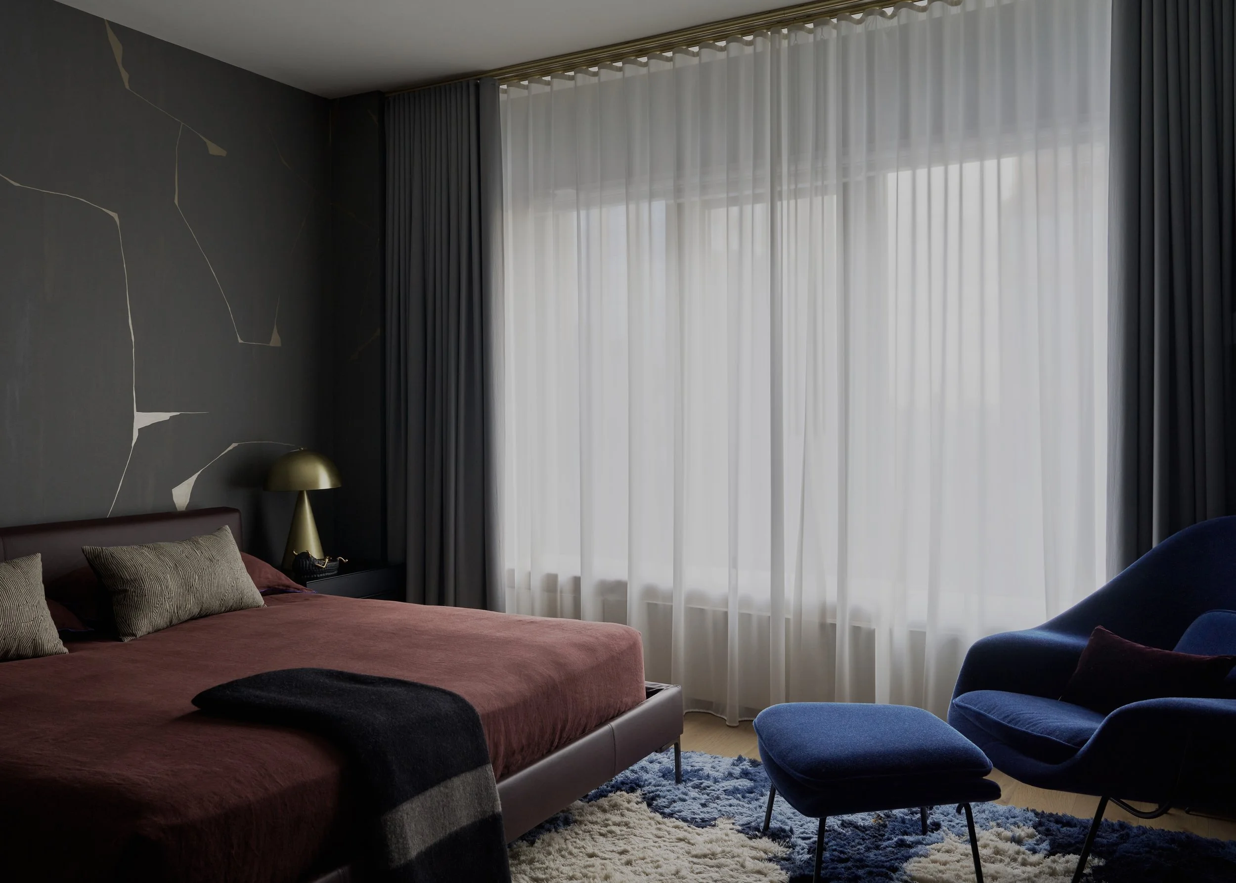 gramercy-park-manhattan-residence_primary-bedroom_01.jpg
