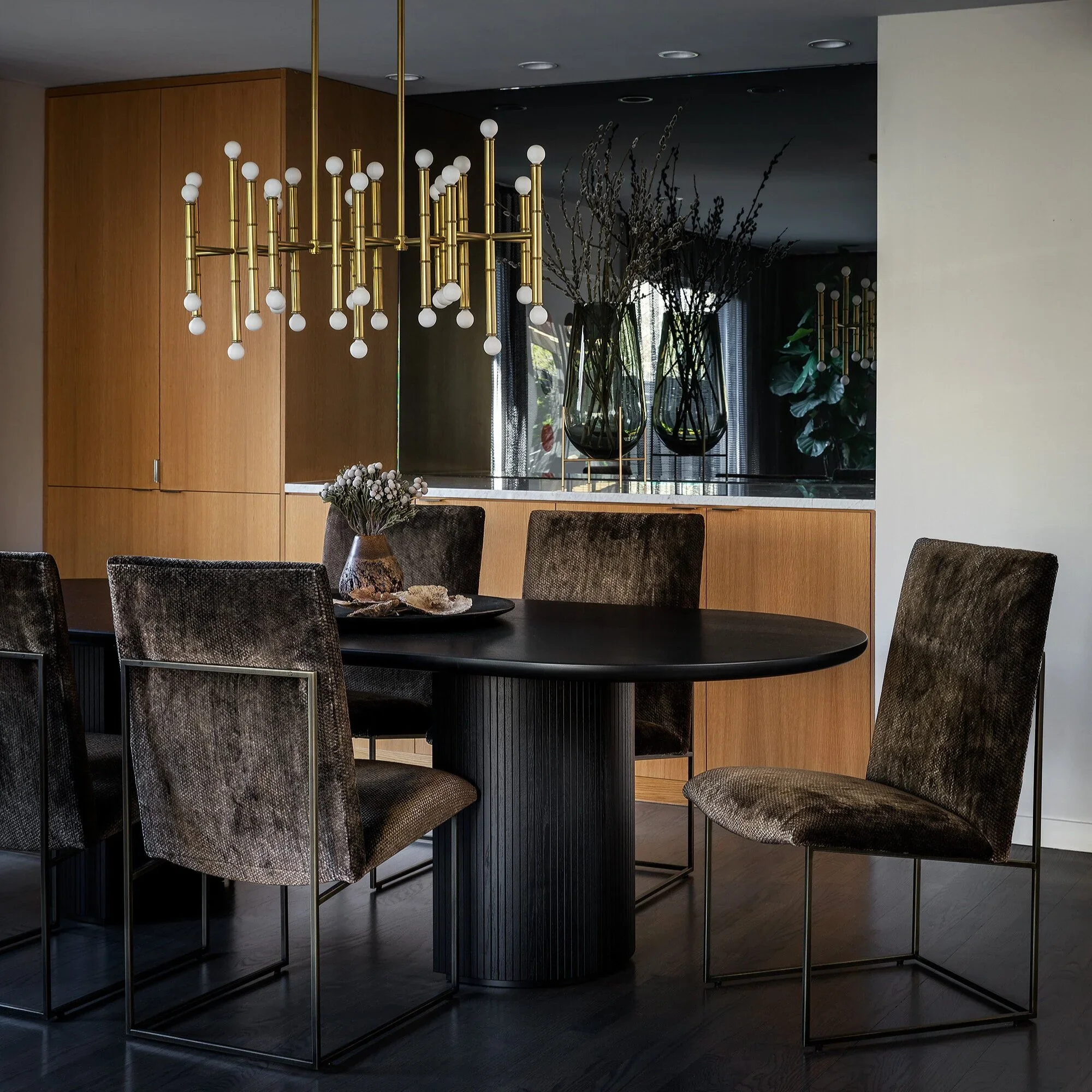 Mid+Century+Dining+Room+Design.webp