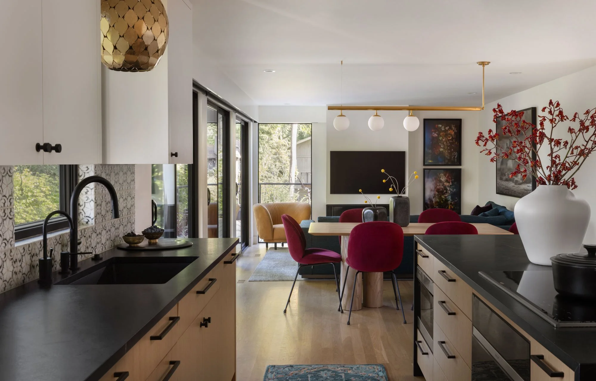 eclectic-redmond-global-sanctuary_kitchen_01.jpeg