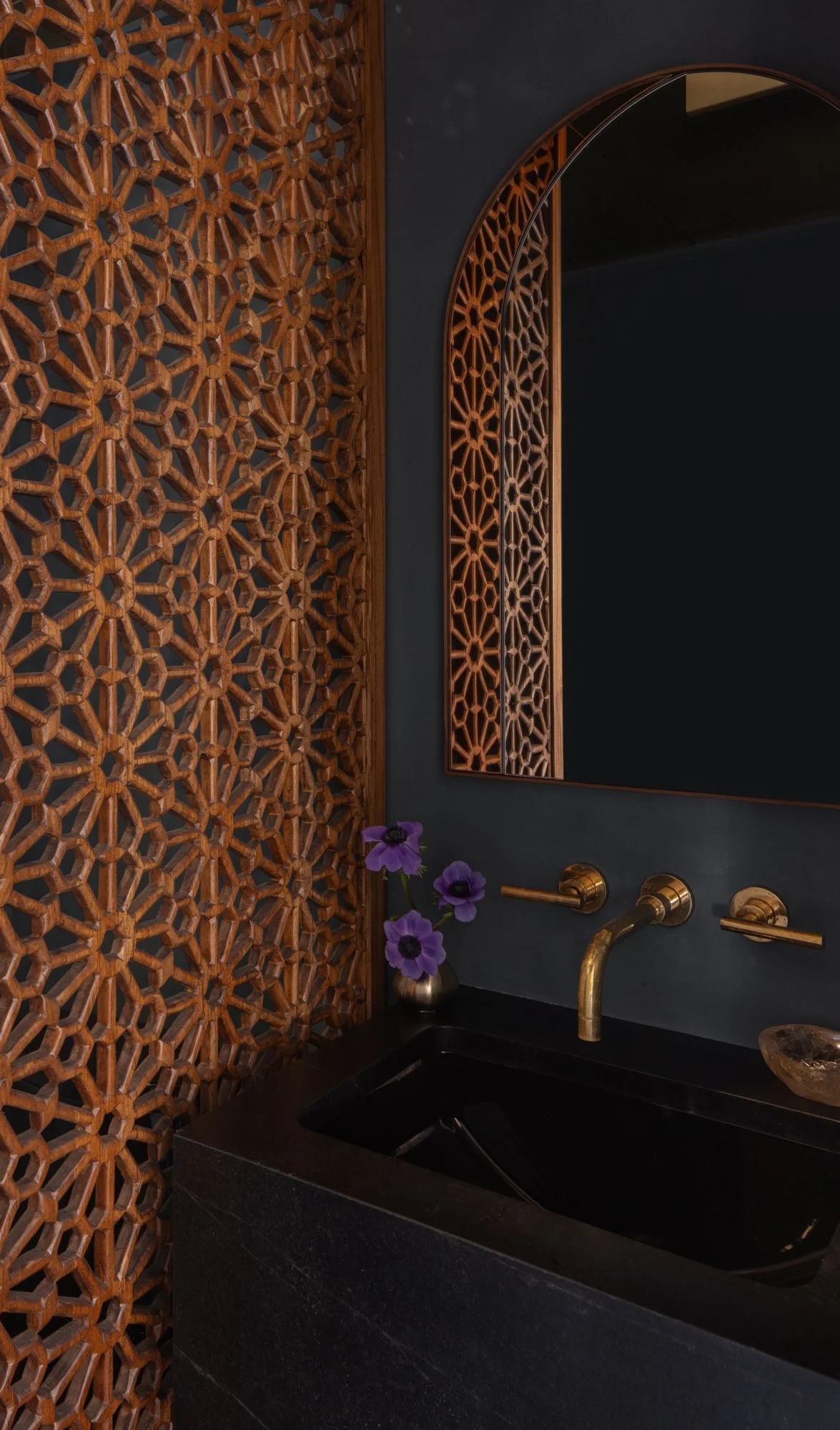 eclectic-redmond-global-sanctuary_powder-room_01.jpeg