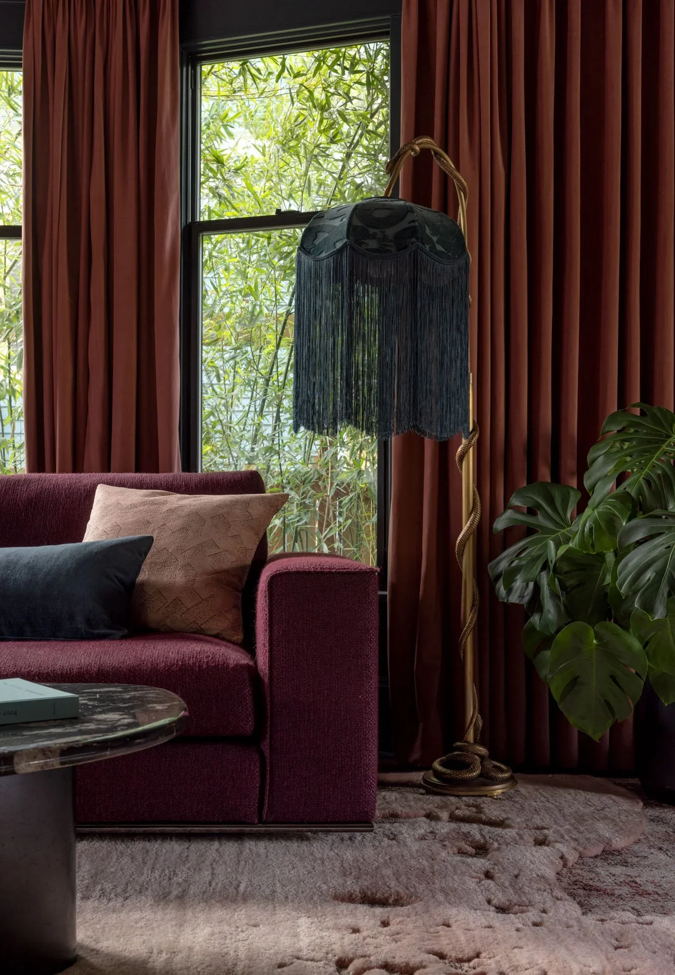 ravenna-historic-seattle-craftsman_living-room_01.webp