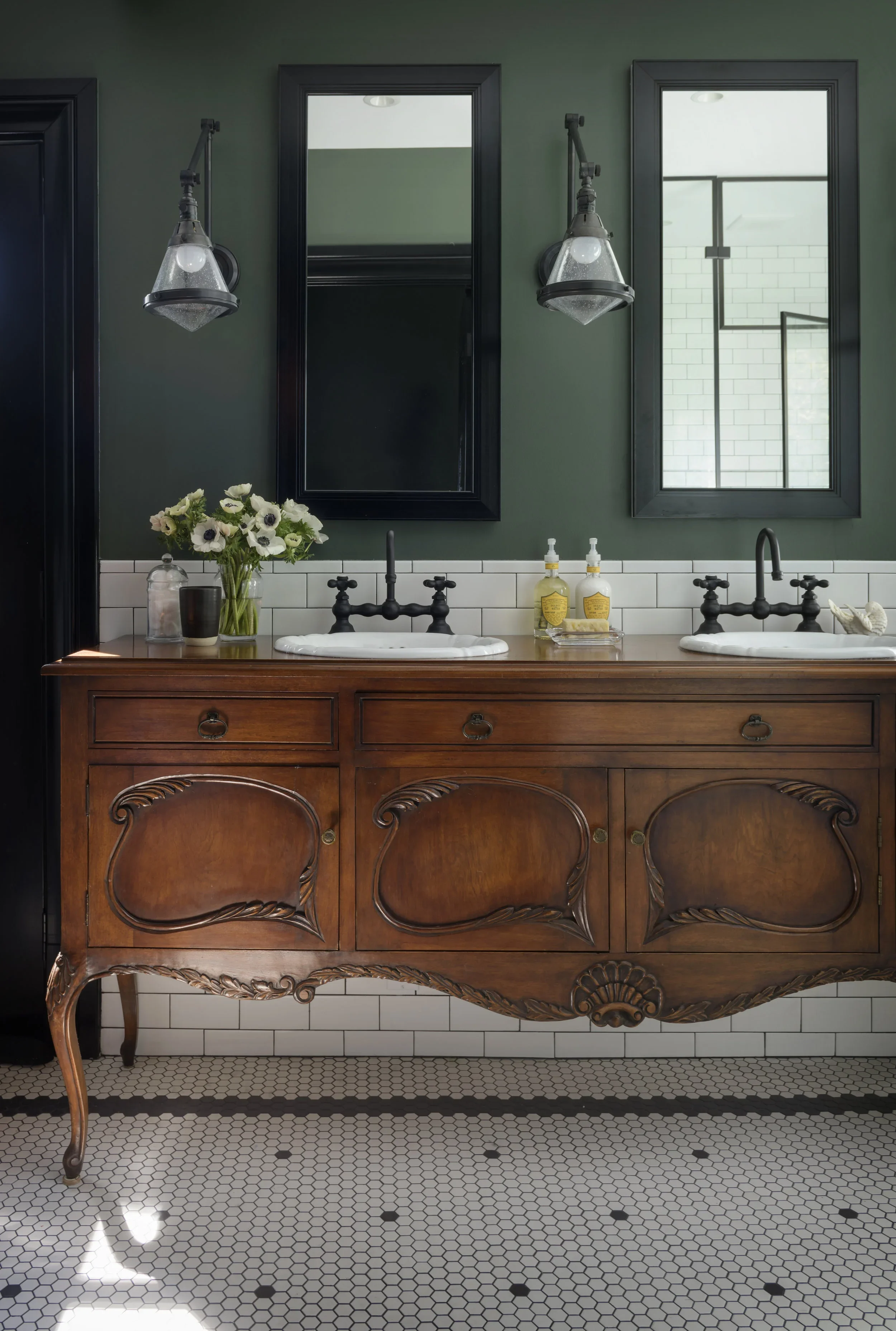 MDID_Seattle-Historic-Landmark_Historic-Bathroom-Remodel-Vanity-Details.webp