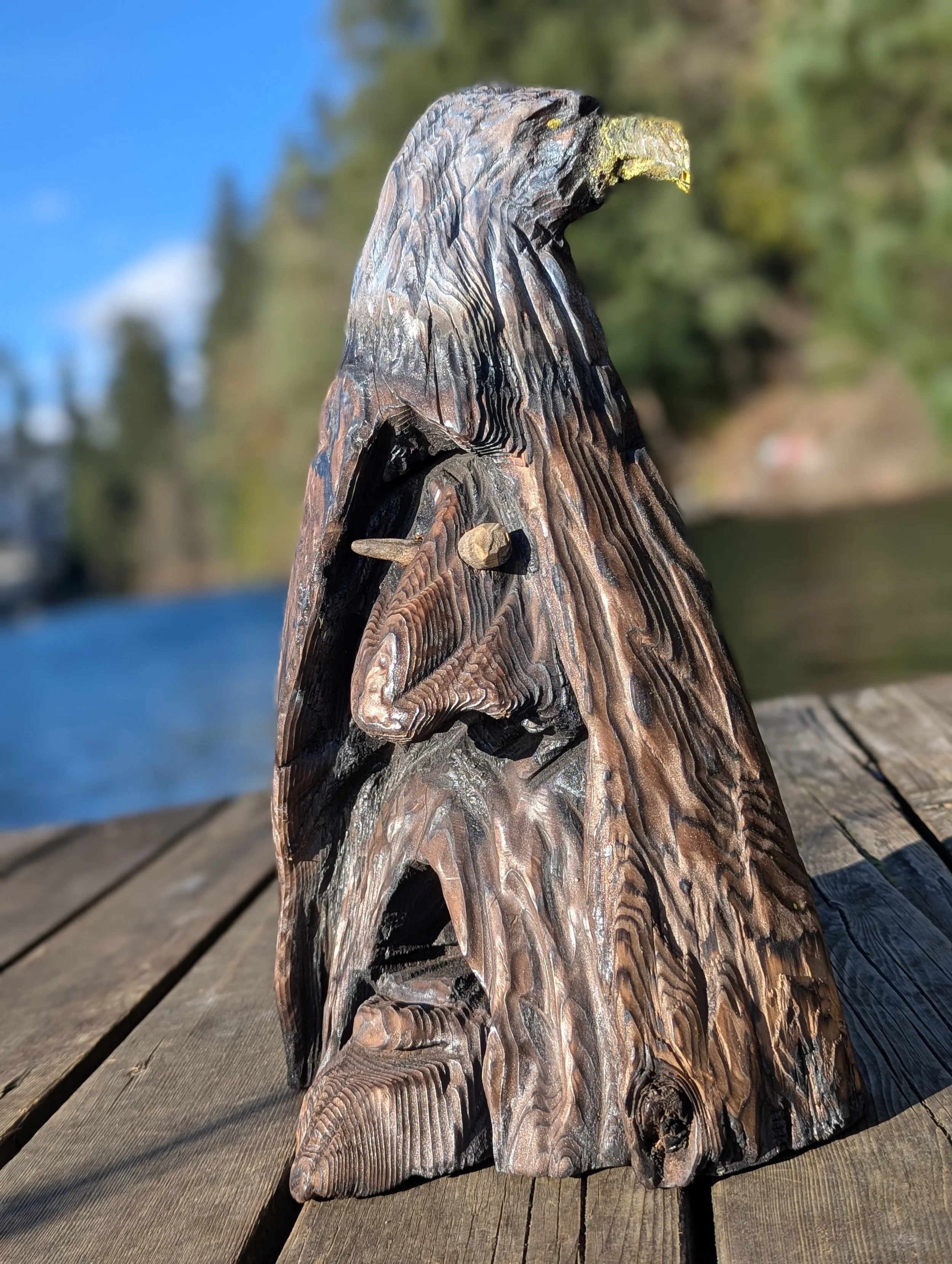 unique_local_artist_chainsaw_carvings_eagle_gnome.jpg