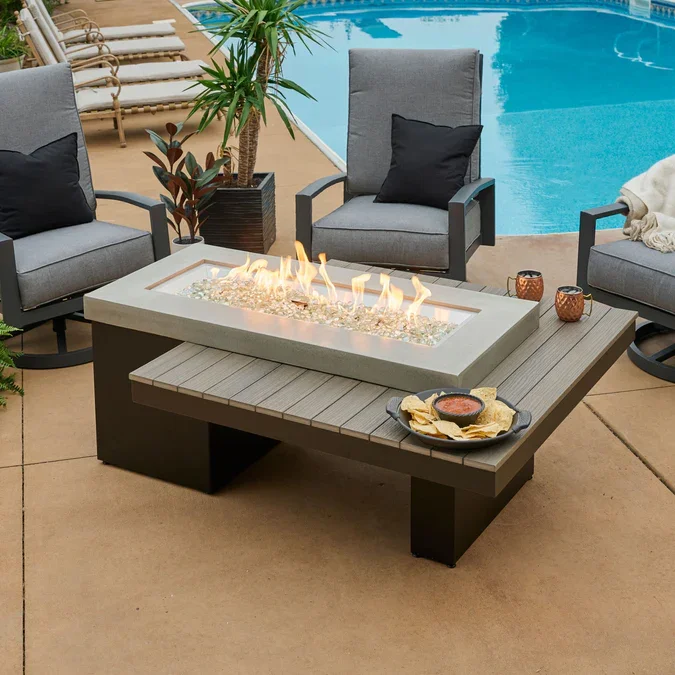 Outdoor Great Room, Uptown Linear Gas Fire Table - Modern Elegance, Low Maintenance
Transform your outdoor space with the Uptown Linear Gas Fire Table, where modern design meets effortless upkeep. Designed for those who value style and convenience, t
