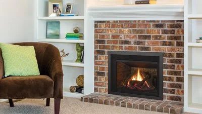 Regency® Liberty® LRI3E Gas Insert
Small gas insert with a traditional log set. The LRI3E is compact and efficient with an Electronic Ignition system, it comes standard with a fan and ceramic glass.