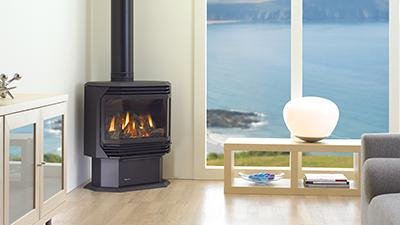 Regency® Ultimate™ U38 Gas Stove
Medium modern looking gas stove. The U38 is a B-vent stove that features an exceptional flame pattern available in black or with nickel accents and your choice of two log sets.