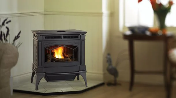 Hampton® GC60 Pellet Stove
Large size pellet stove made with a traditional cast iron. It contains all the latest developments in alternative fuel technology.